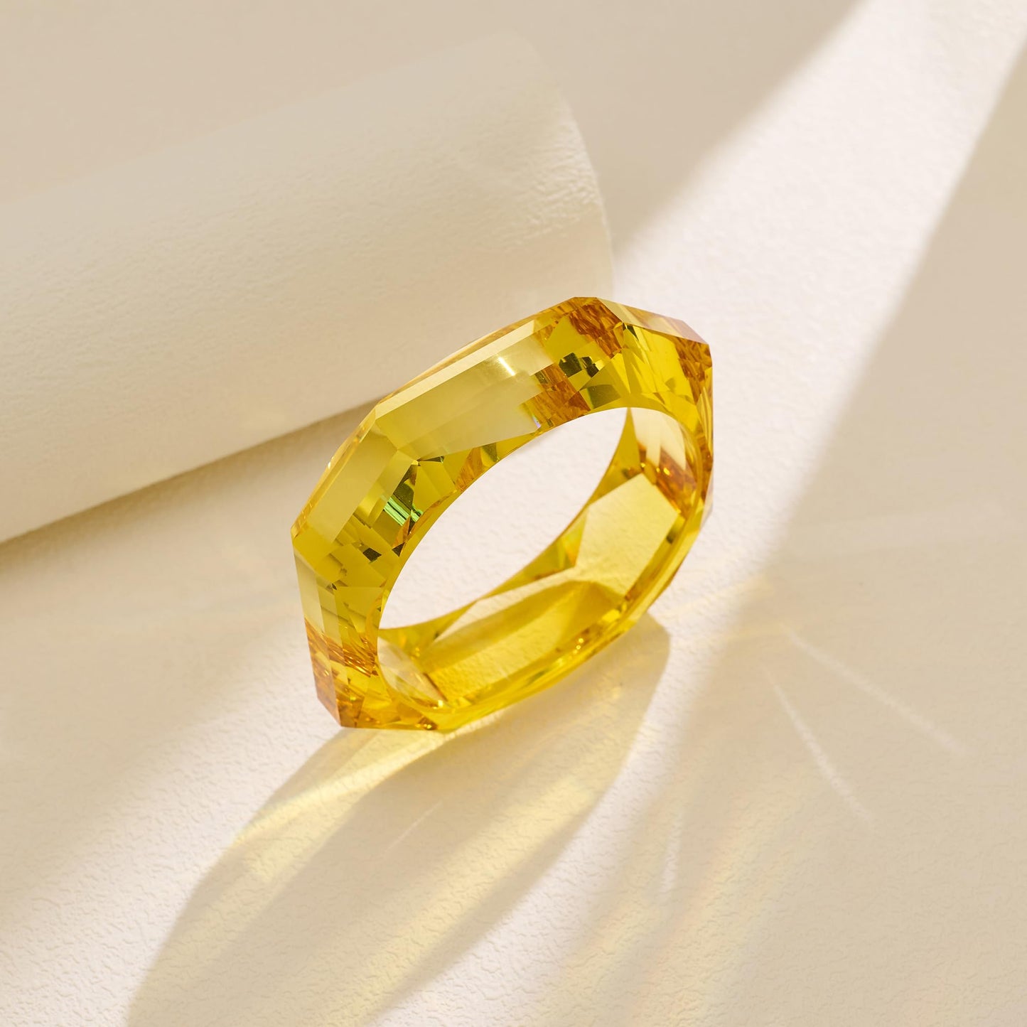 HUAYUNFANG Clear Acrylic Resin Bangle Bracelet for Women Yellow Transparent Acrylic Bracelet Geometric Squre Acetate Plate Bangles Jewelry