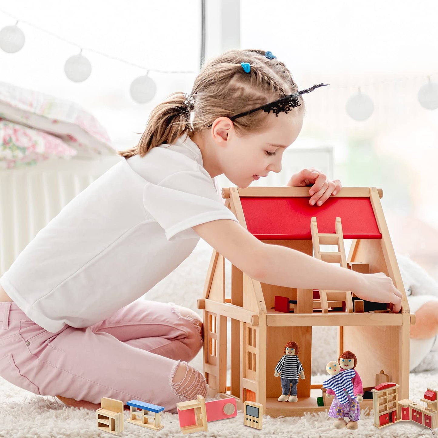 Sumind 35 Pcs Wooden Dollhouse Furniture with 8 Family Figures, Montessori Educational Wood Dolls House Accessories for 1:12 Scale, Preschool Imaginative Play Kit for Girls and Boys