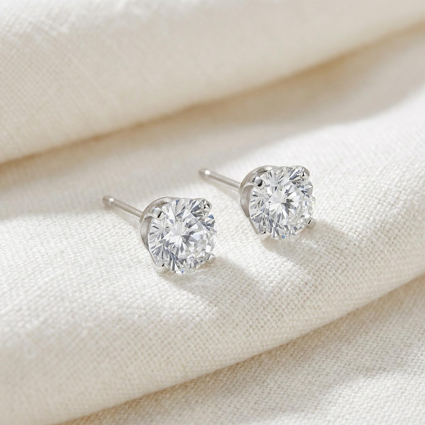 Pompeii 1 Carat (ctw) Diamond Studs in 14k Yellow Gold Lab Grown (HI,VS)