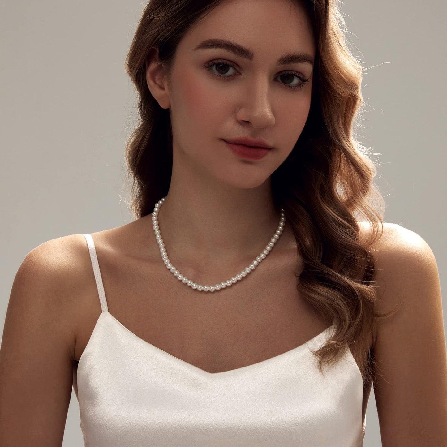 Zeffy Pearl Necklace Set for Women, 6+8MM Dainty Round Imitation Pearl Choker Necklace Set of 2, Wedding Pearl Necklace Delicate Jewelry for Women Simple Bridesmaid Jewelry Gifts