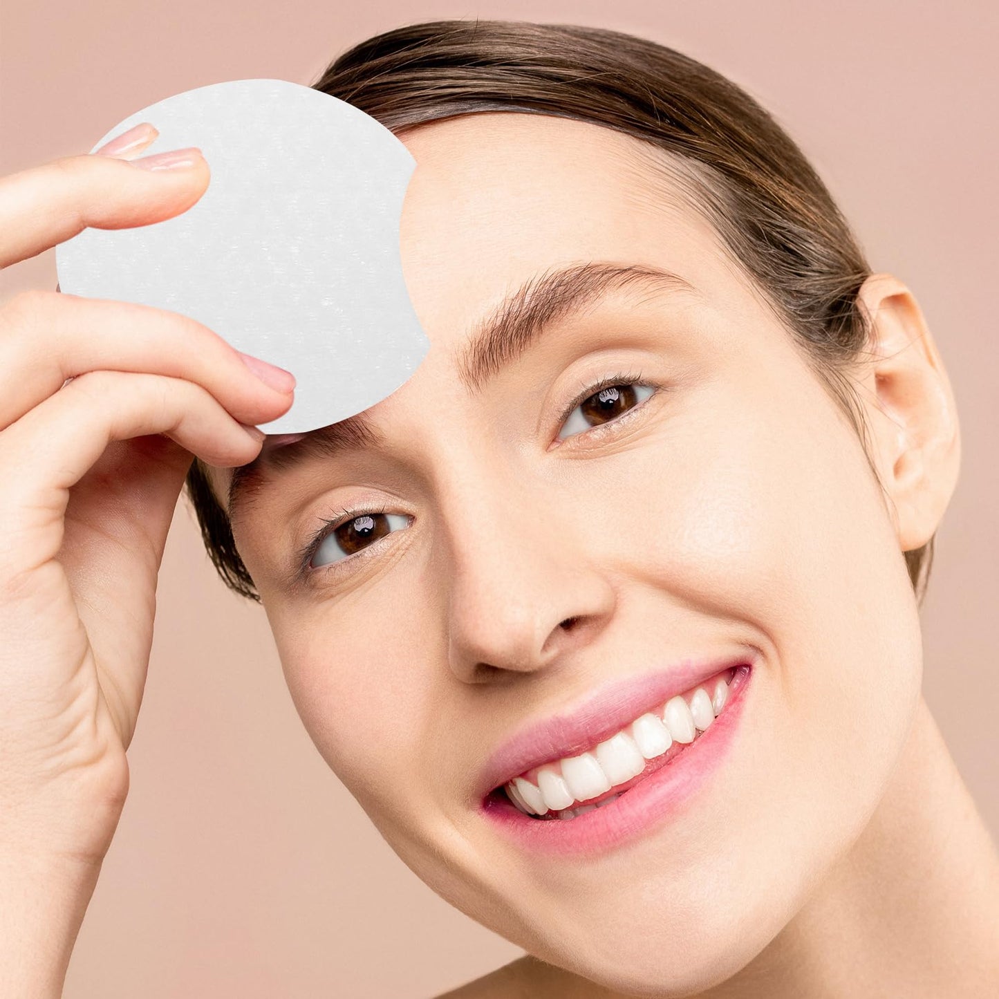 Beavorty 600pcs Pearl Pattern Makeup Remover Cotton Comfortable Cosmetic Pads Cotton Pad Makeup Caboodle Wipes Skin-Friendly Makeup Pads Clean White Travel Non-Woven Mat Non-Woven Fabric