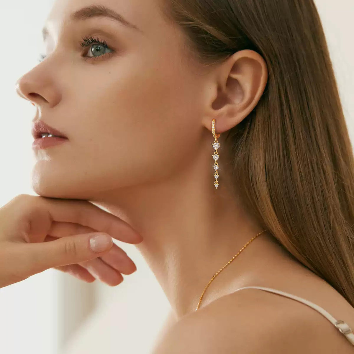 Lunvky 14K Gold Plated Dangle Earrings for Women Dainty Silver Drop Earring Trendy Long Dangling Wedding Bridesmaid Hoop Diamond Crystal Cute Earring Prom Jewelry Graduation Gifts