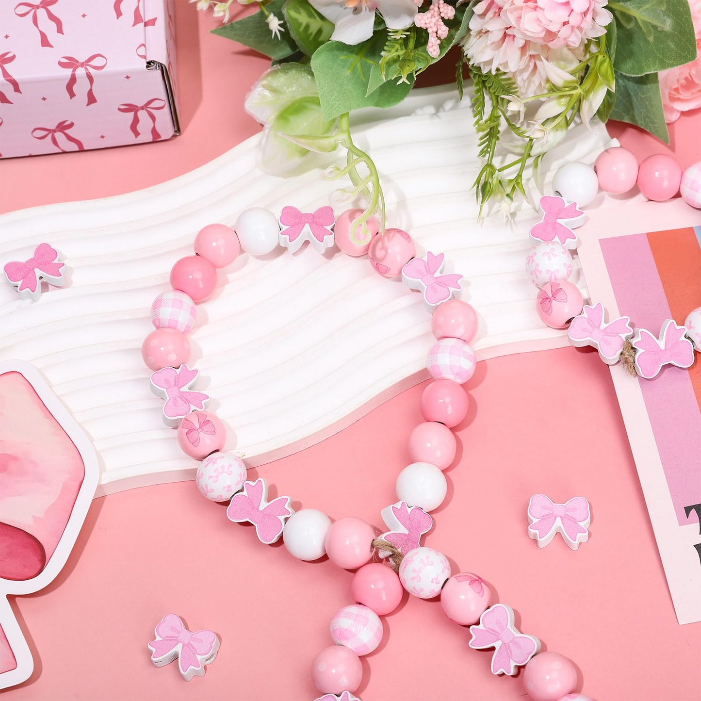 FYSUIMU 200 Pcs Pink Bow Wooden Beads Pink White Round Spot Plaid Craft Bead Cute Bowknot Shaped Wood Focal Beads for Mother's Day Valentine's Day DIY Bracelet Necklace Making Supplies