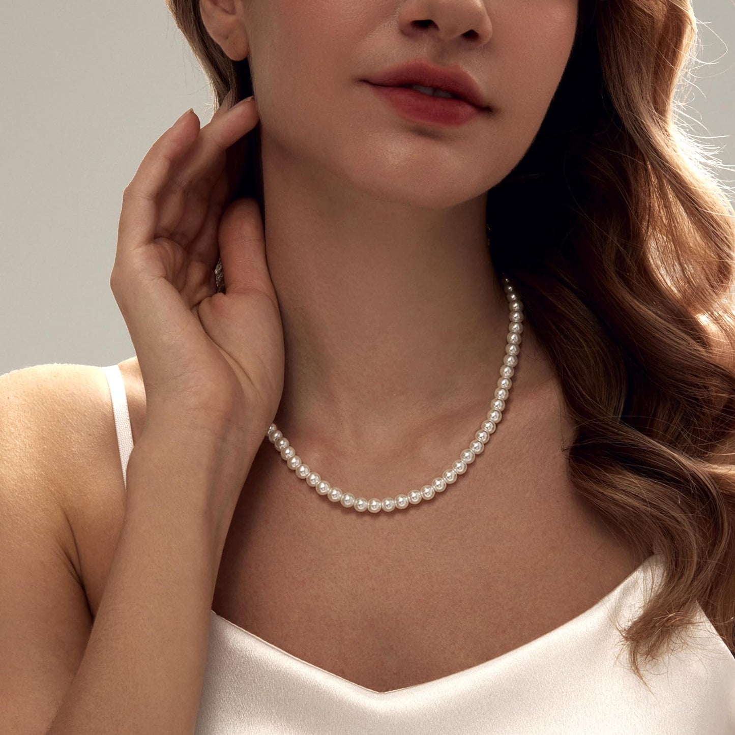 Zeffy Pearl Necklace for Women, 6MM Dainty Round Imitation Pearl Necklace Wedding Delicate Jewelry for Women Simple Bridesmaid Jewelry Gifts