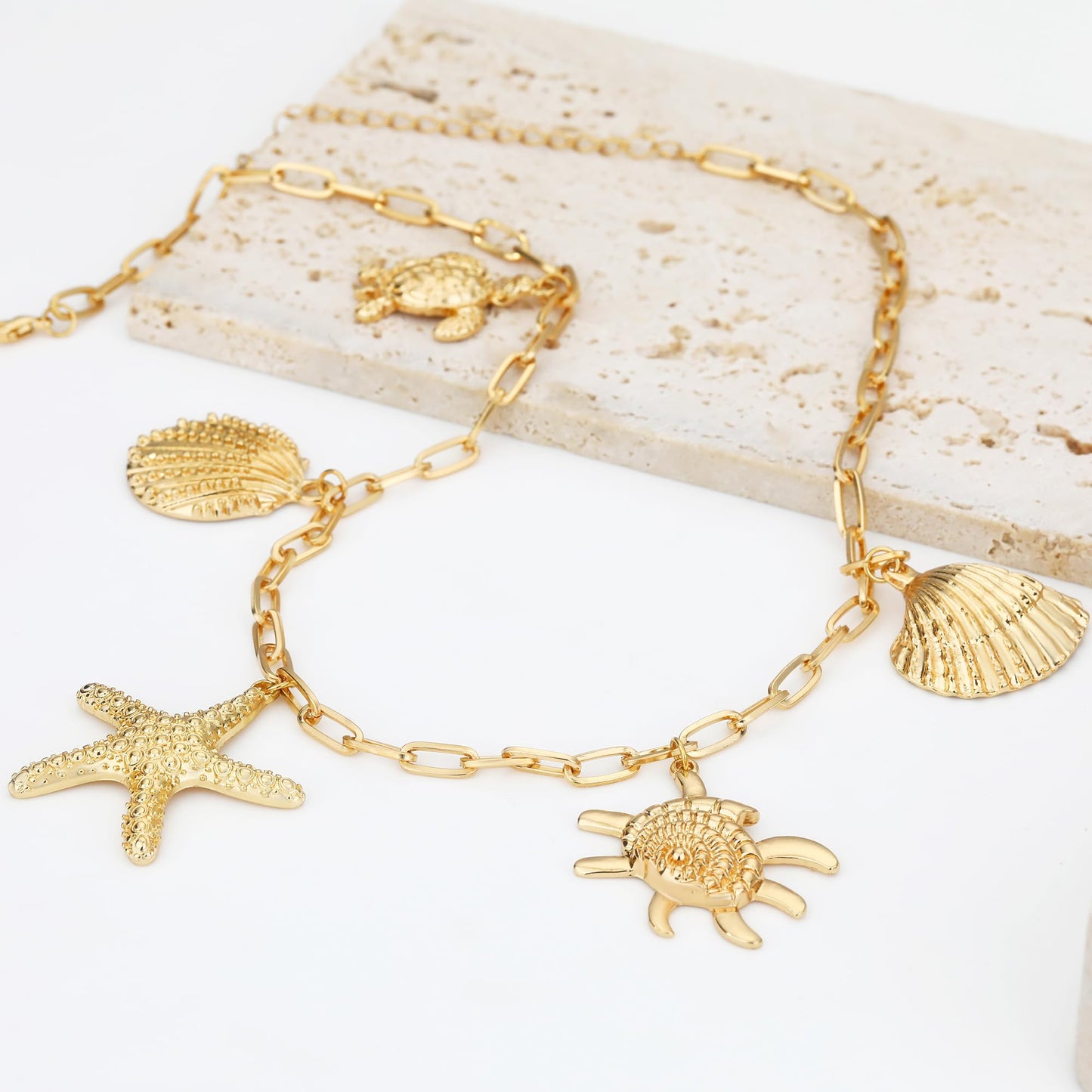 MISS RIGHT Charm Necklace for Women, Chunky Gold Starfish Seashell Shell Conch Turtle Charms Pendant Necklace Paperclip Chain Summer Beach Choker Necklace Jewelry Gifts