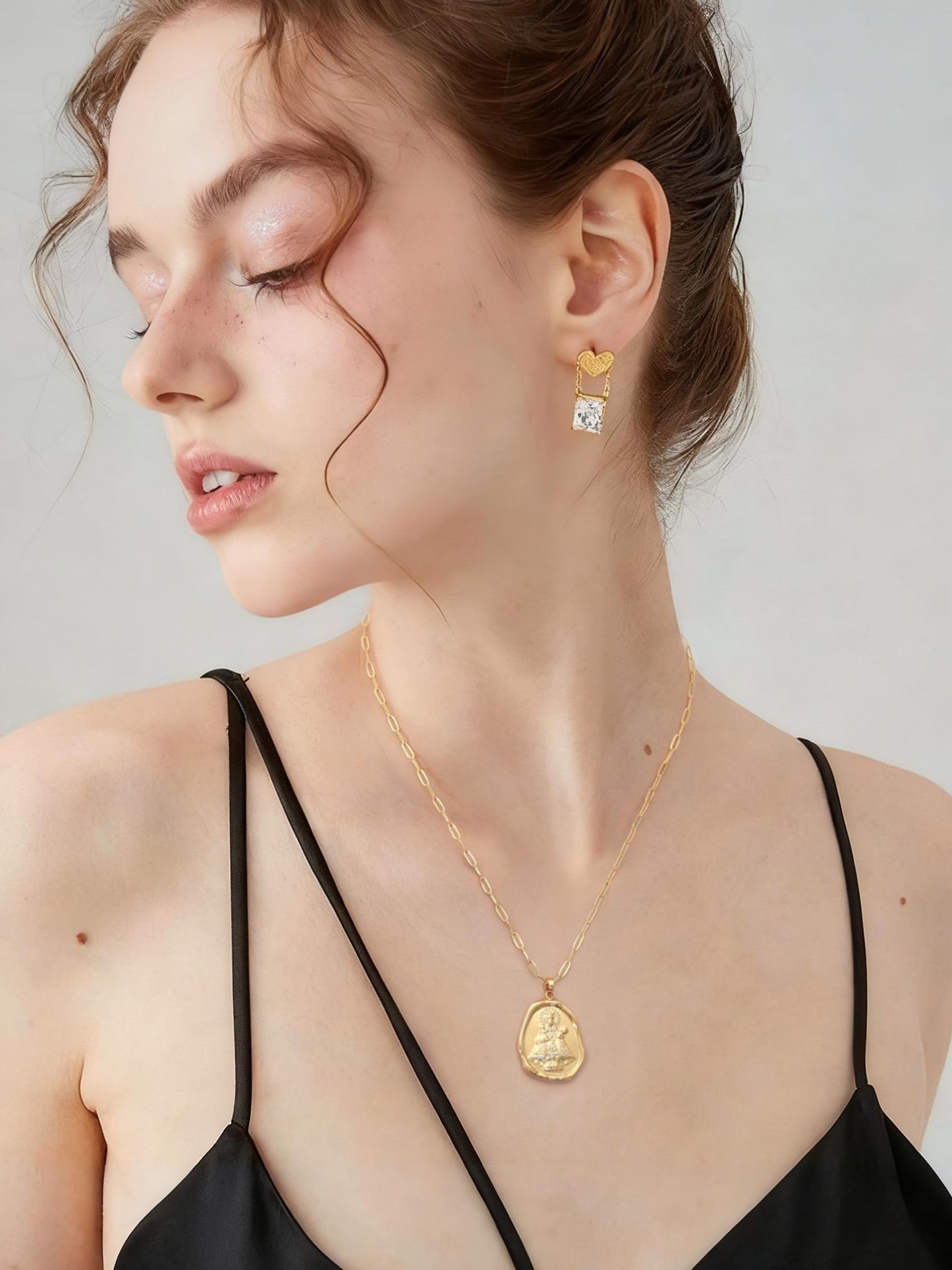CANEVINKA 18k Gold Plated Virgin Mary Pendant Necklace, Cross Faith Pendant Necklace Dainty Adjustable Paper Clip Chain, Minimalist Cross Jewelry for Women