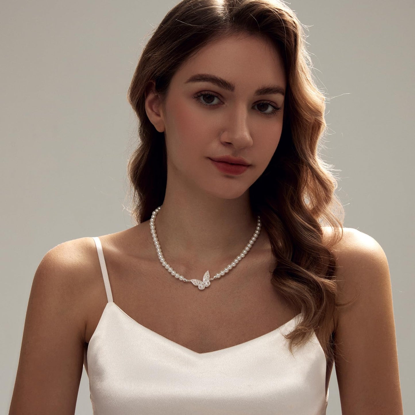 Zeffy Bohemian Crystal Butterfly Pearl Necklace Sparkly Pearl Strand Necklace Rhinestone Butterfly Pearl Chain Jewelry for Women