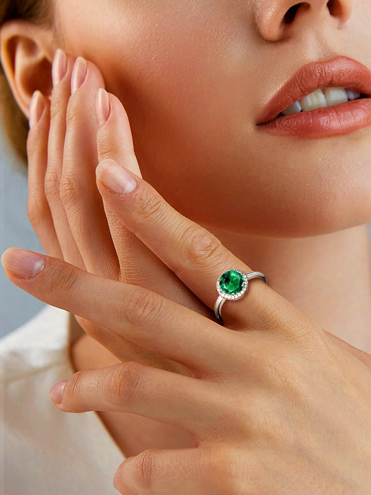 Bestyle Round May Emerald Birthstone Rings Embellished with White Cubic Zirconia Minimalist Sterling Silver Open Band Gemstone Rings for Birthday/Christmas/Party/Anniversary/Wedding
