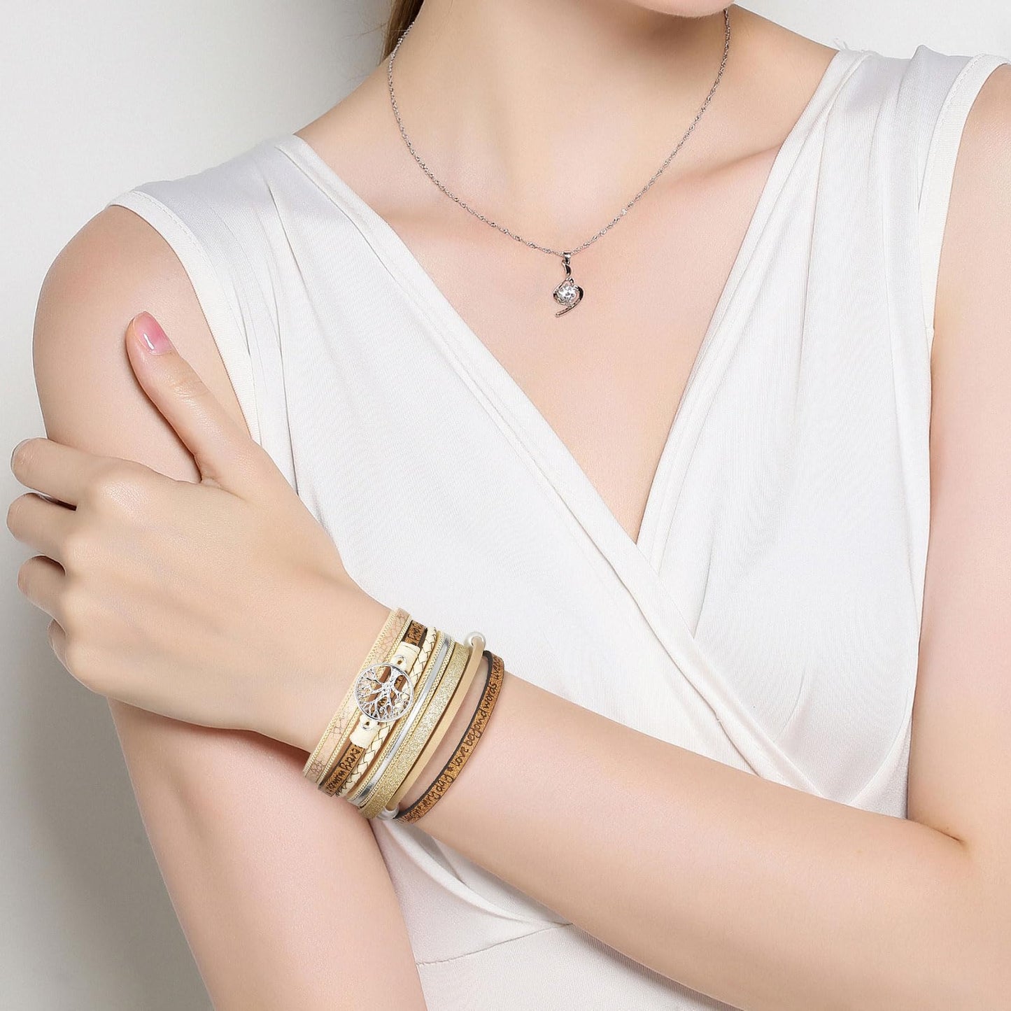 QIUTIMIY Leather Bracelets for Women Trendy Boho Cuff Bracelet Layered Bangle with Clasp Hand Wrist Jewelry Western(Style 5-Gold)