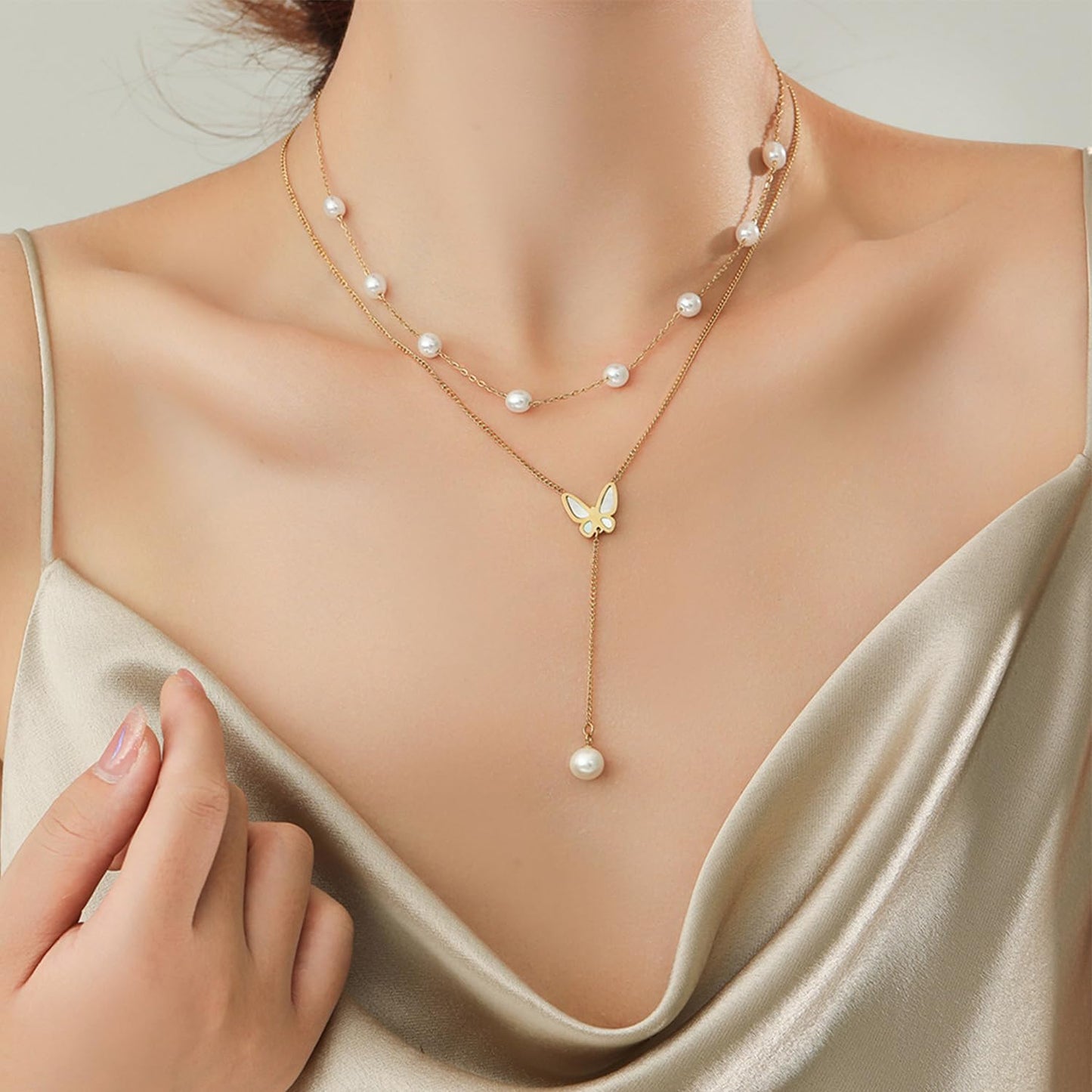 Trinckle Gold Pearl Necklace, Dainty Pearl Necklaces for Women White Pearl Choker for Mother Day Graduation, Pearl Prom Accessories Jewelry Strands for Wedding, Bride Bridesmaid Gifts Collar De Perlas
