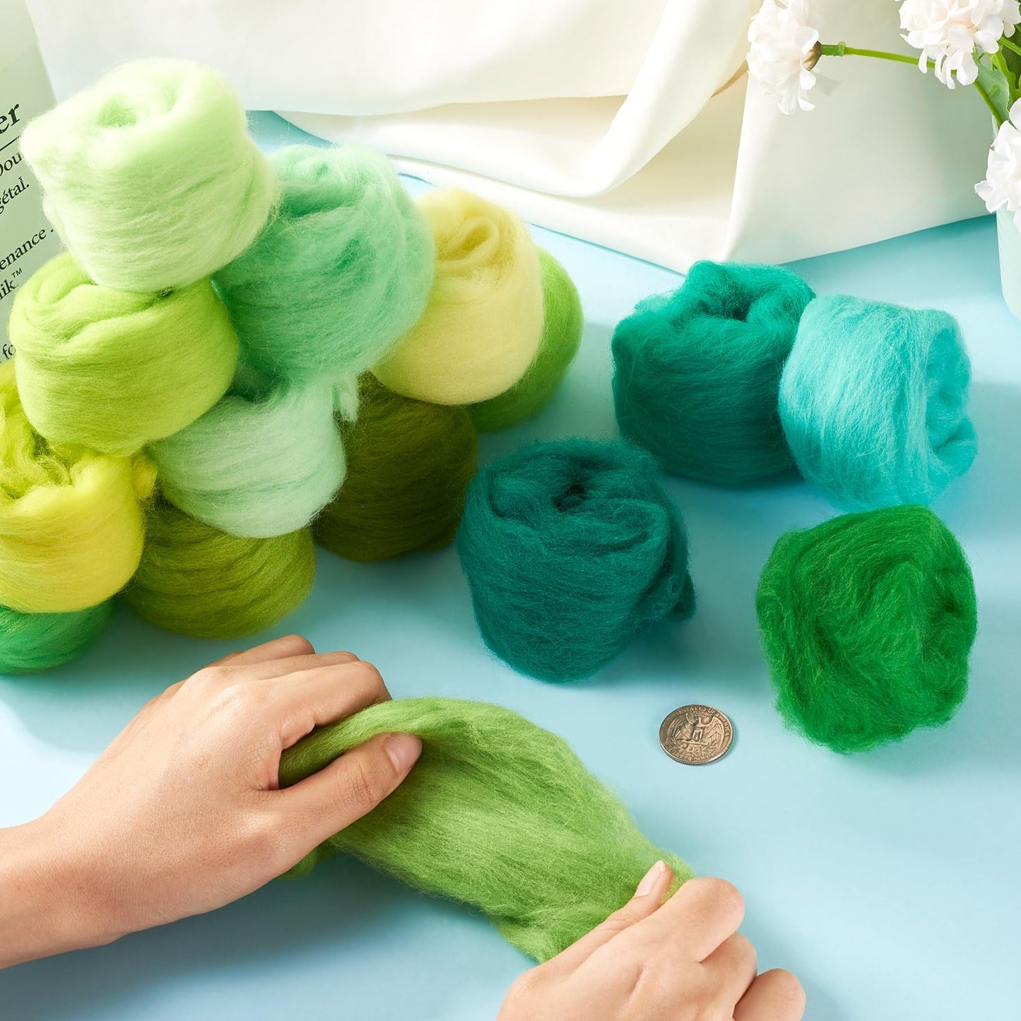 Beadthoven 15 Colors Felting Wool Roving Gradient Color Needle Felting Wool Roving Yarn Fiber Spinning Wool Roving for Needle Felting, DIY Hand Spinning, Wet Felting, DIY Craft Green 75G