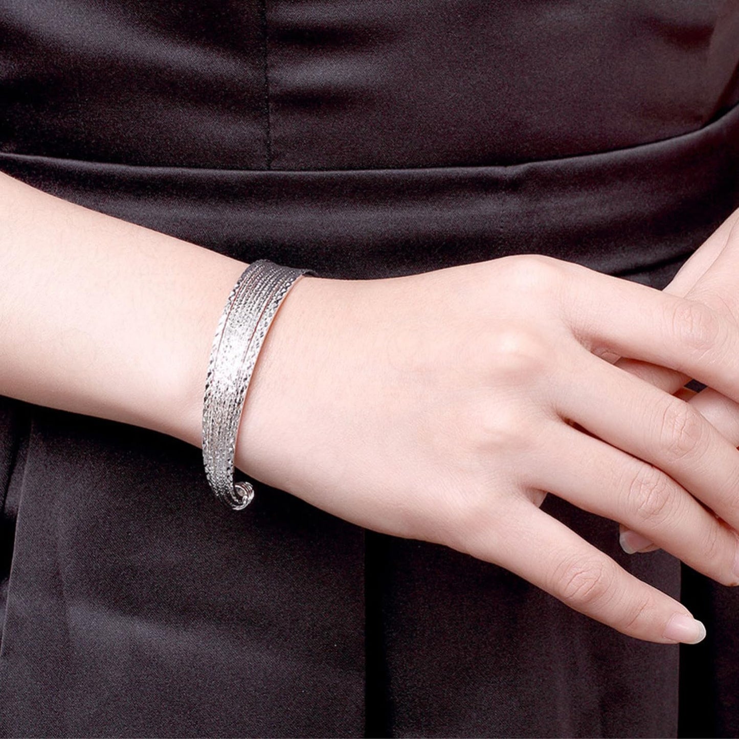 Shiny Wide Cuff Bracelets for Women 925 Sterling Silver Open Adjustable Bangles Handmade Multi-line Stack Bracelet Minimalist Silver Cuff Bracelet Teen Girls Fashion Women Jewelry gift for Lover wife