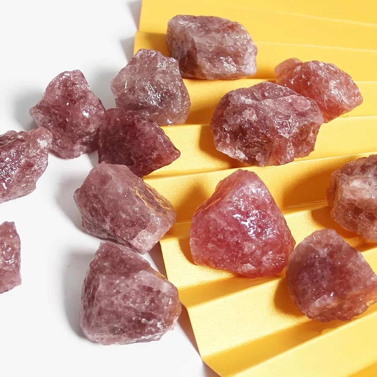 Strawberry Quartz Raw Crystals, Large 1.25-2.0" Healing Crystals Natural Rough Stones Crystal for Tumbling, Cabbing, Fountain Rocks, Decoration, Polishing, Wire Wrapping, Wicca & Reiki