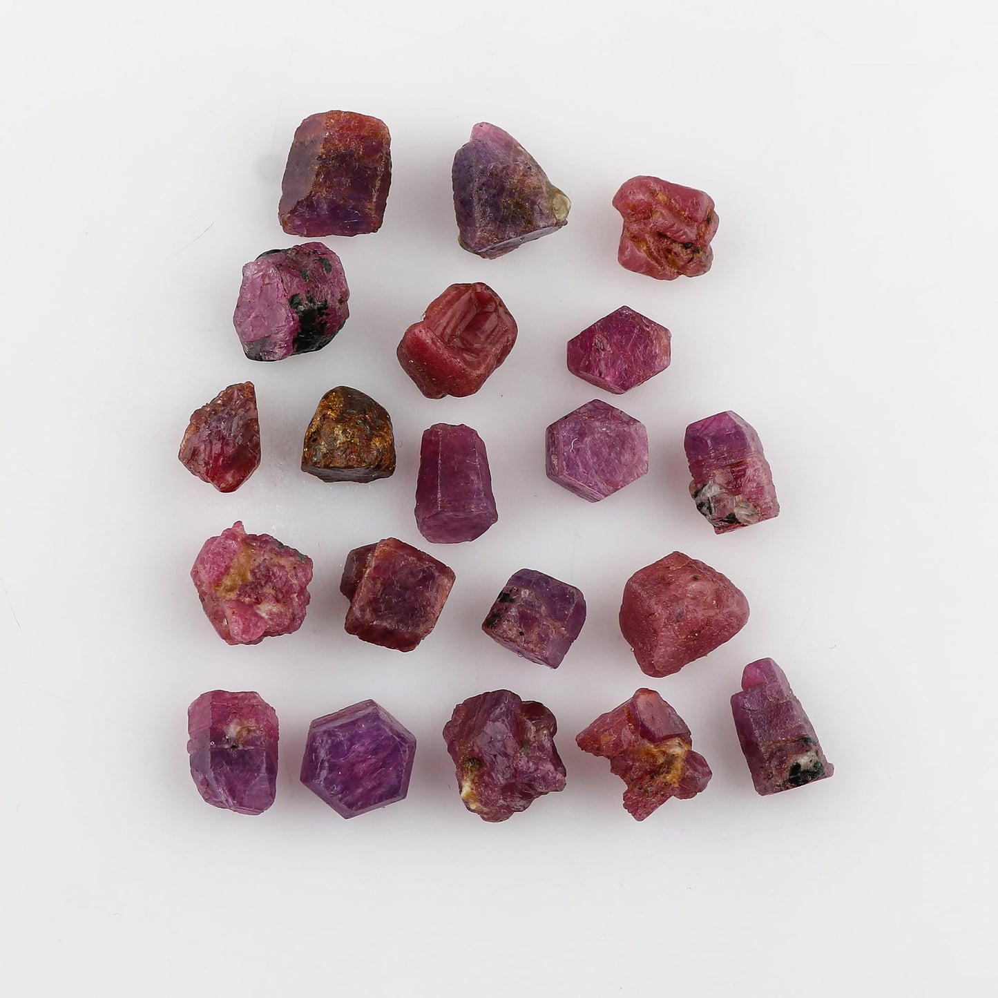 Gemkora 50 carats Raw Ruby Rough Gemstone, Natural Crystals, Healing Stones, Wholesale Bulk Lot, Jewelry Making Stones Supply, Stone, 15 to 20mm, 2 to 3 pcs