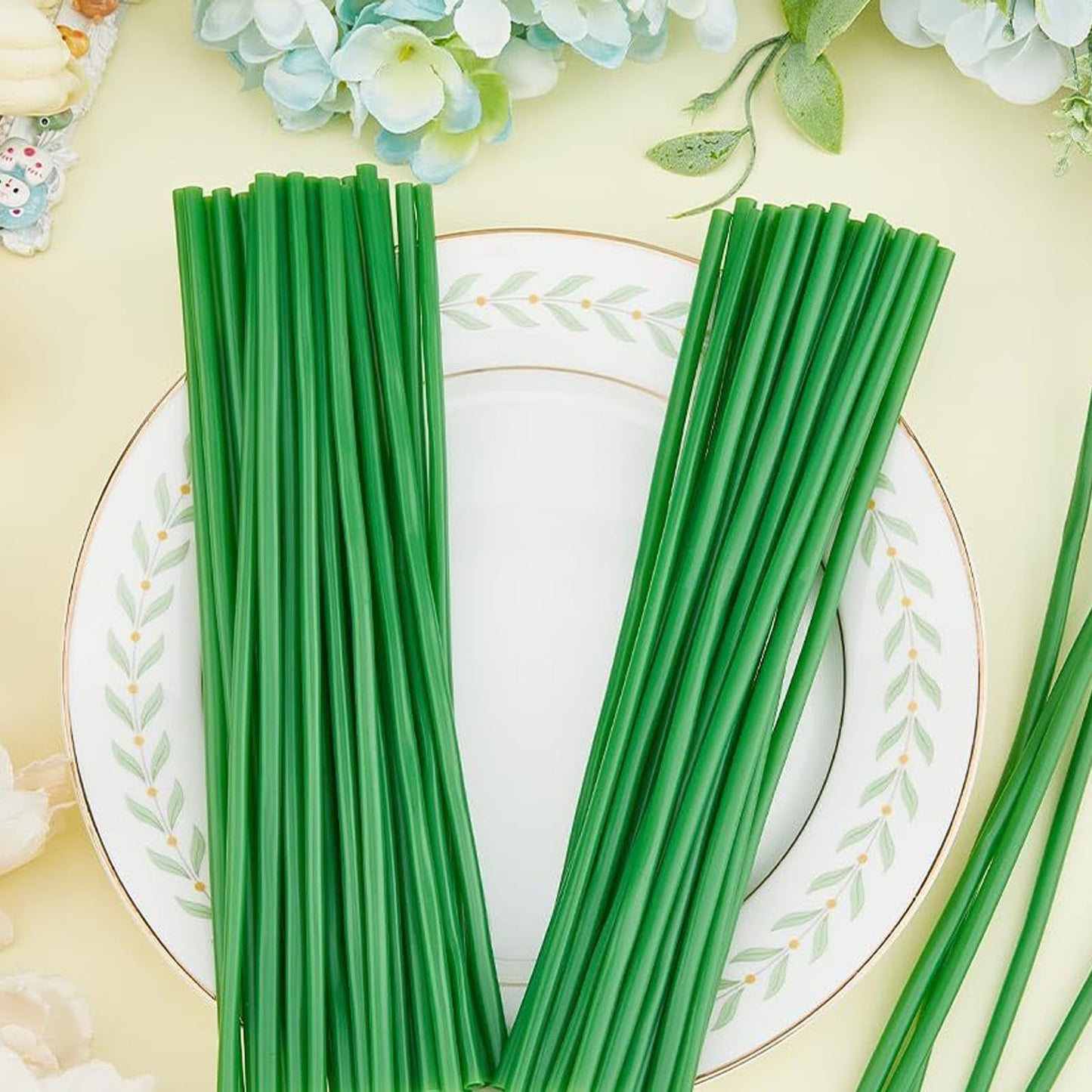 50pcs Floral Stem Covers, 30cm Green Plastic Flower Stem Tubes, Artificial Floral Arrangement Stems for Vase, Faux Bouquet Corsage Making Supplies