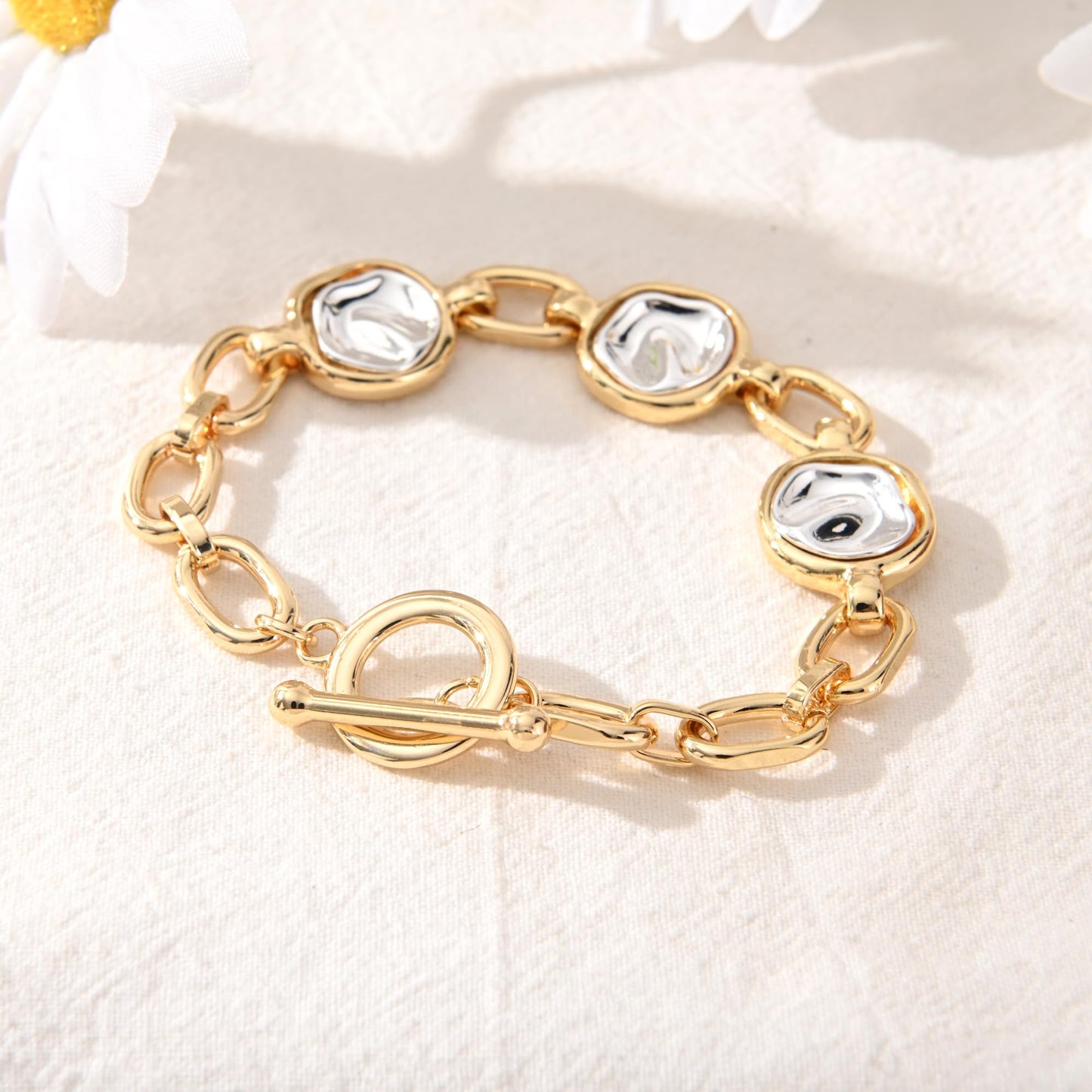 Ginyejly 14K Gold and Silver Plated Special Cain Link with Toggle Clasp Closure in Daily or Party for Women Fashion Jewelry Gifts (round&gold chain)