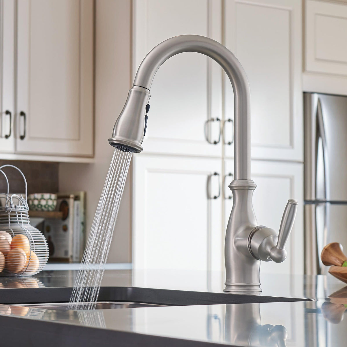 Moen Brantford Spot Resist Stainless Traditional One-Handle Kitchen Faucet with Pulldown Sprayer Featuring Power Boost and Reflex Docking System, 7185SRS