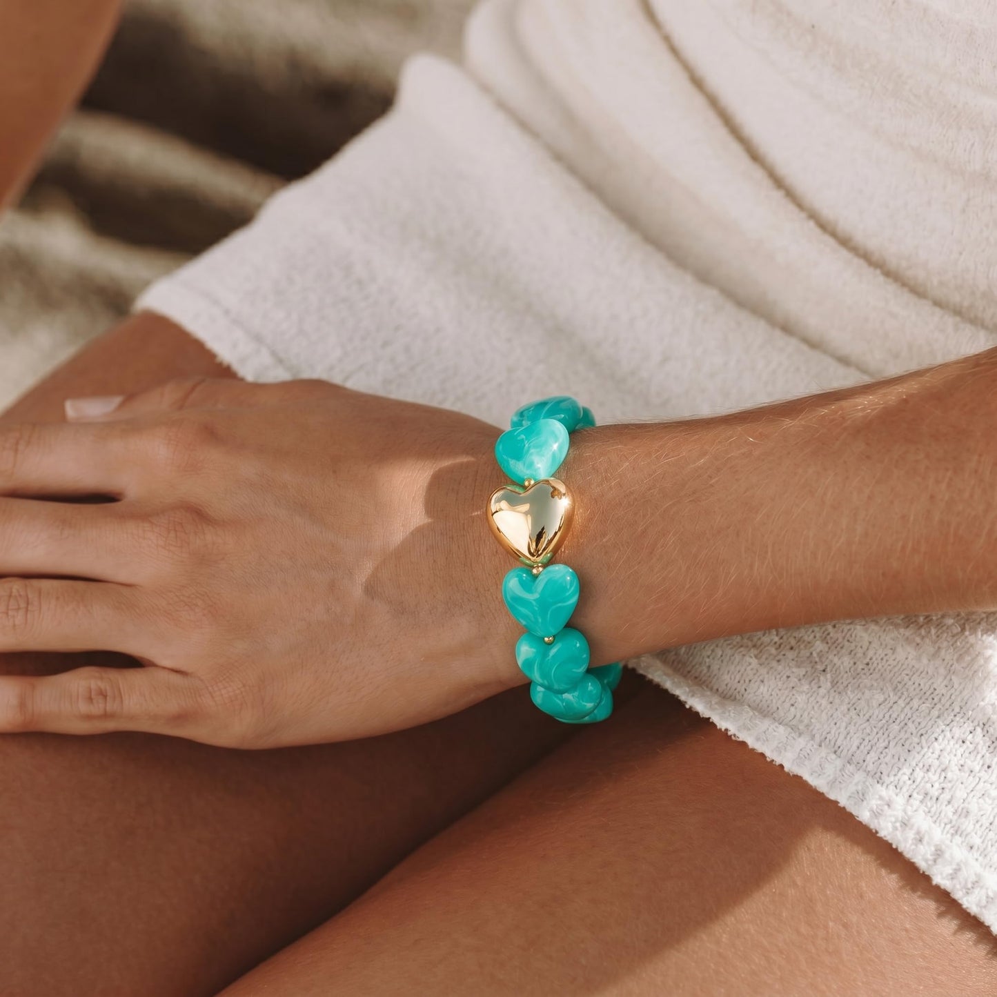 INNERDIVA Chunky Heart Beaded Bracelets for Women Trendy Statement Big Large Turquoise Resin Bubble Bead Stretch Bracelet Summer Beach Beachy Boho Hand Gemstone Womens Jewelry Charm Cute Gifts Stuff