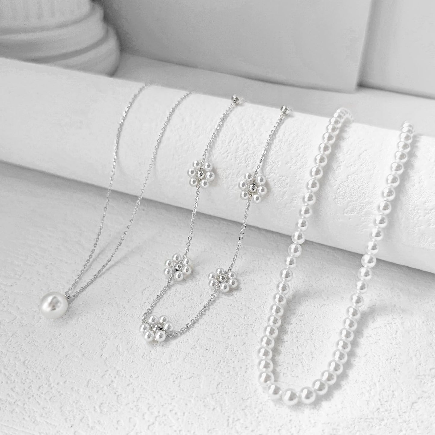 Zeffy Silver Daisy Pearl Necklaces for Women Silver Dainty Layered Pearl Choker Trendy Cute Silver Necklace Stack Wedding Jewelry Sets for Women Bridesmaid Gifts