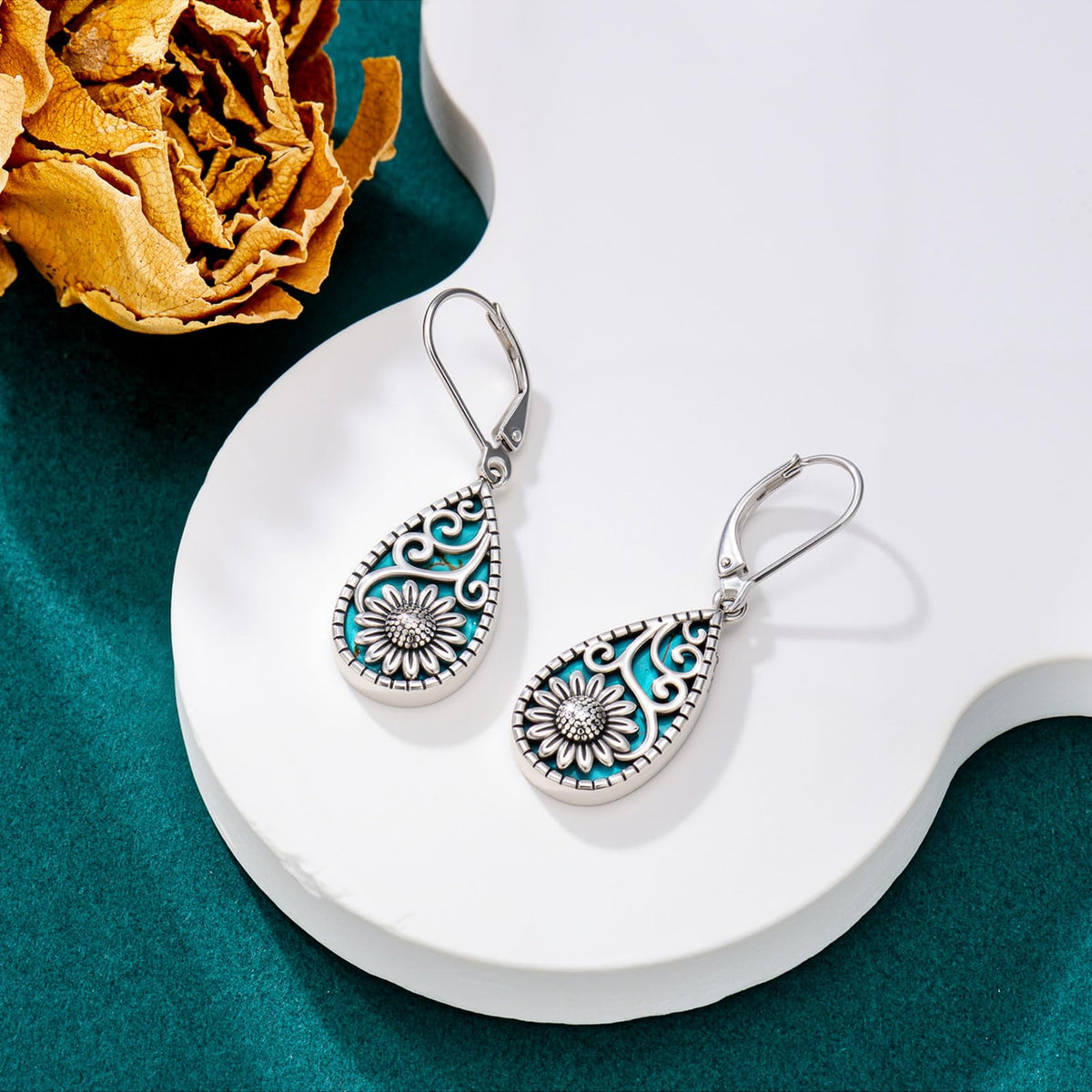 Eetaitai Turquoise Sunflower Earrings for Women 925 Sterling Silver Turquoise Dangle Drop Leverback Earrings Vintage Western Jewelry Mothers Day Gifts for Mom Wife Sister