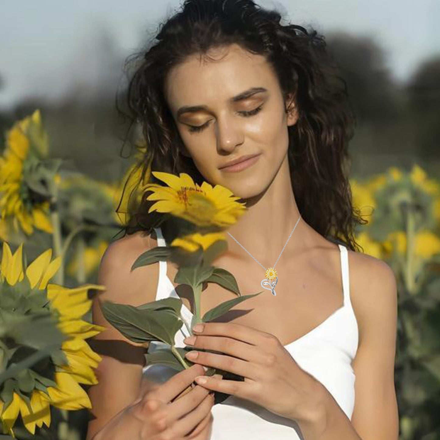 Jnrbecm Sunflower Necklaces for Women Anniversary Birthday Gifts for Women Wife Gifts for Her Sunflower Gifts You Are My Sunshine Necklace for Her Wedding Christmas Mom Mothers Day