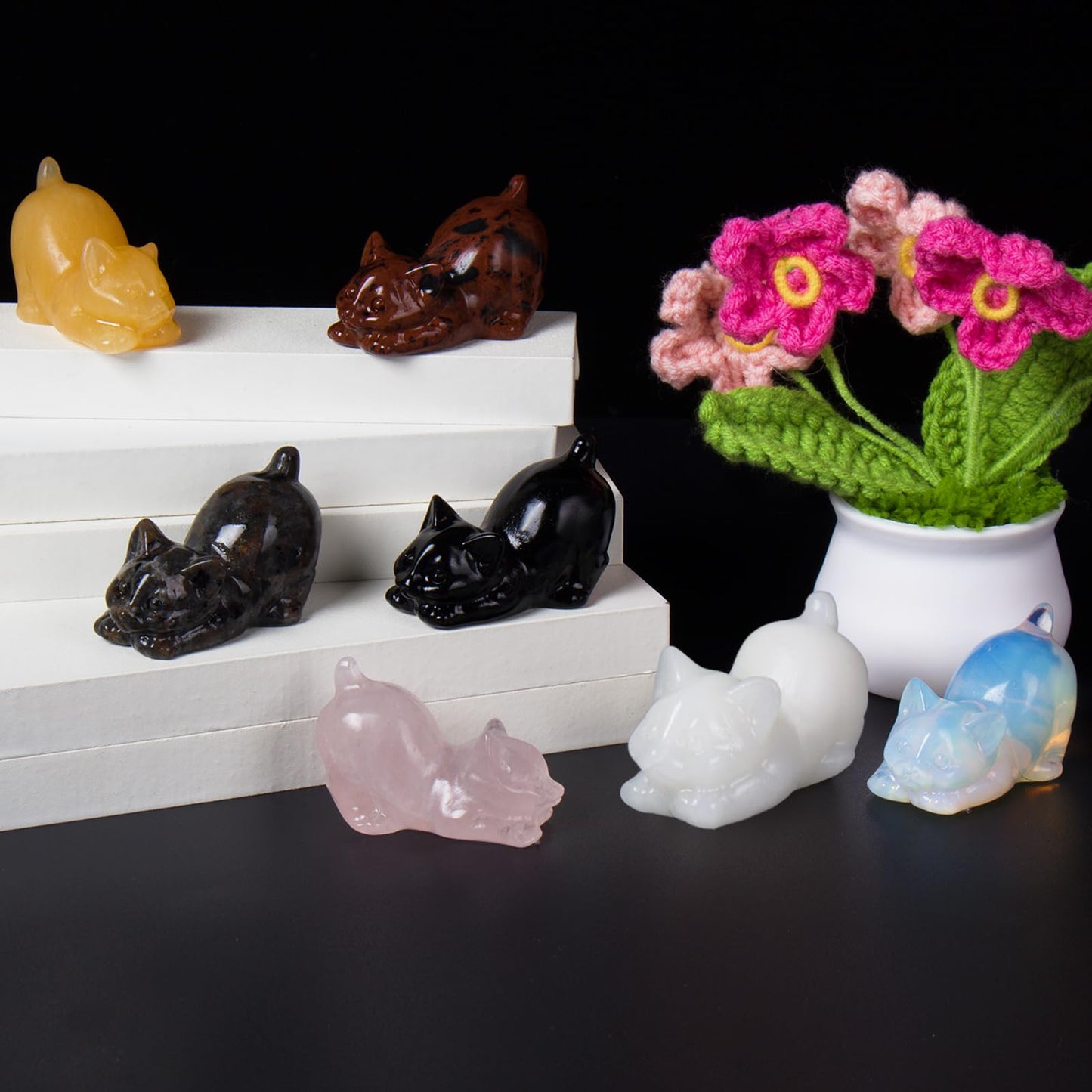 QLRSUXN 2 Inch Black Obsidian Cat Crystal Figurines, Kitten Statues for Kitten Lovers and Collectibles, Cat Decor Fingurines for Home Desk Office, Carved Healing Crystal Reiki Animal Gifts for Women