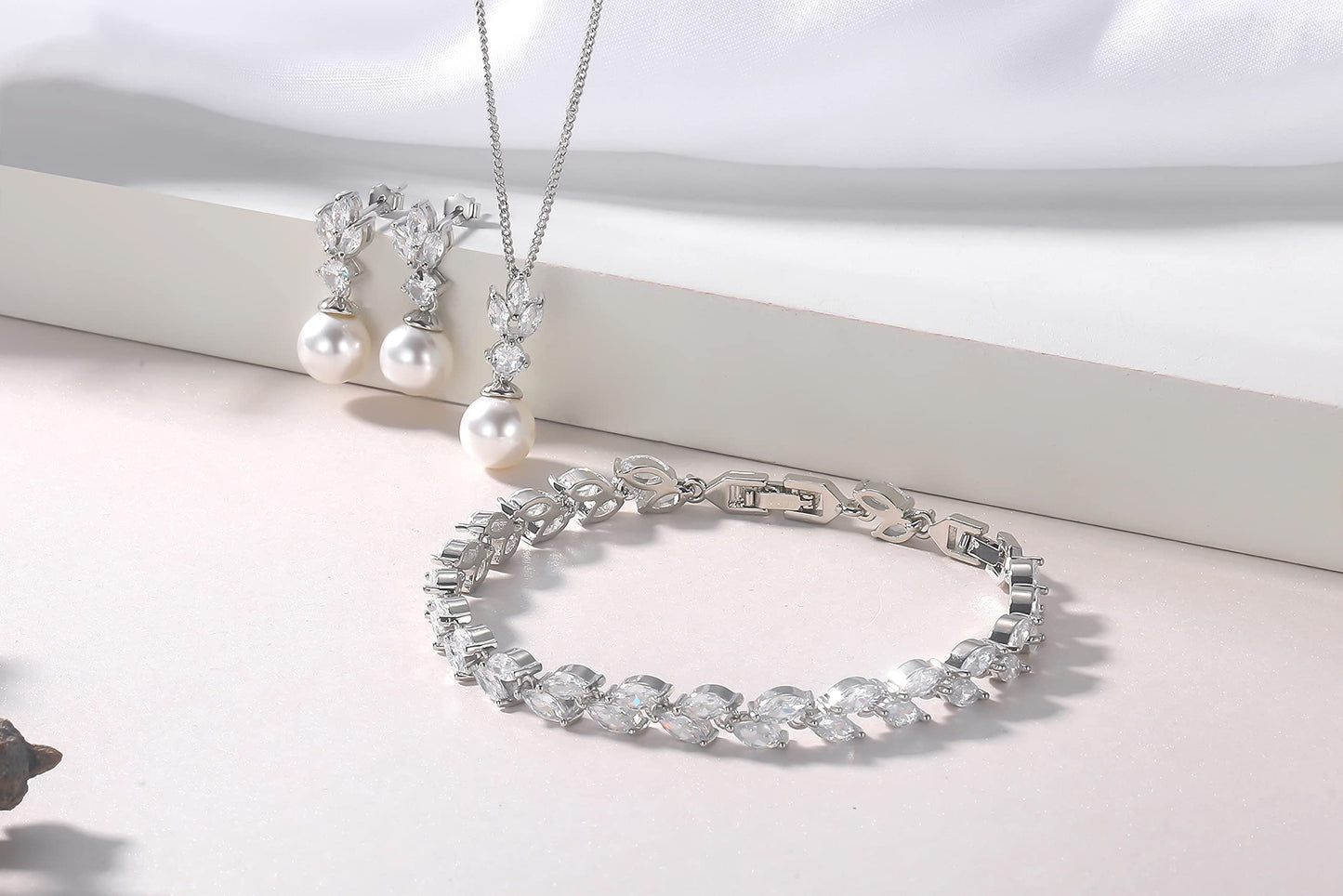 IDASANY Wedding Jewelry for Bride Bridesmaid, Pearl Dangle Earrings and Pendant Necklace Set Bridal Jewelry for Promise Wedding Party, 1 Set