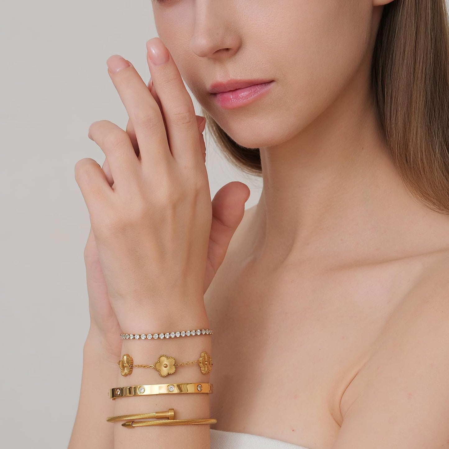 MVCOLEDY 18 K Gold Plated Love Bracelet Stack for Women 4-Piece Bracelet with Synthetic Shell Floral Clover Chain, Tennis Chain and Crystal Gold Bangle, Love Bracelet Design Gift Jewelry for Valentines Mother's Day (Gold)