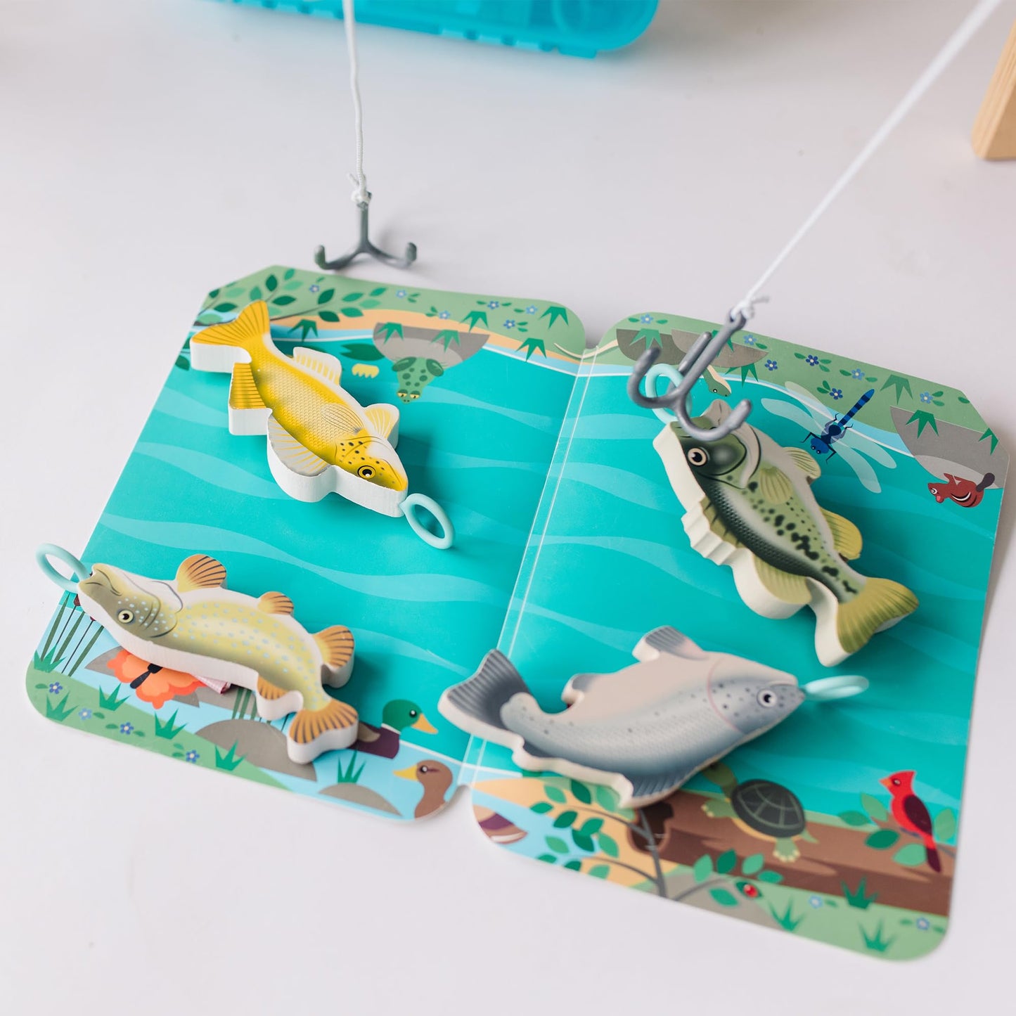 Melissa & Doug Let’s Explore Fishing Play Set – 21 Pieces Toy Fishing Set for Toddlers and Kids, Pretend Play Toy, Learning Toys for Kids Ages 3+ - FSC-Certified - FSC Certified