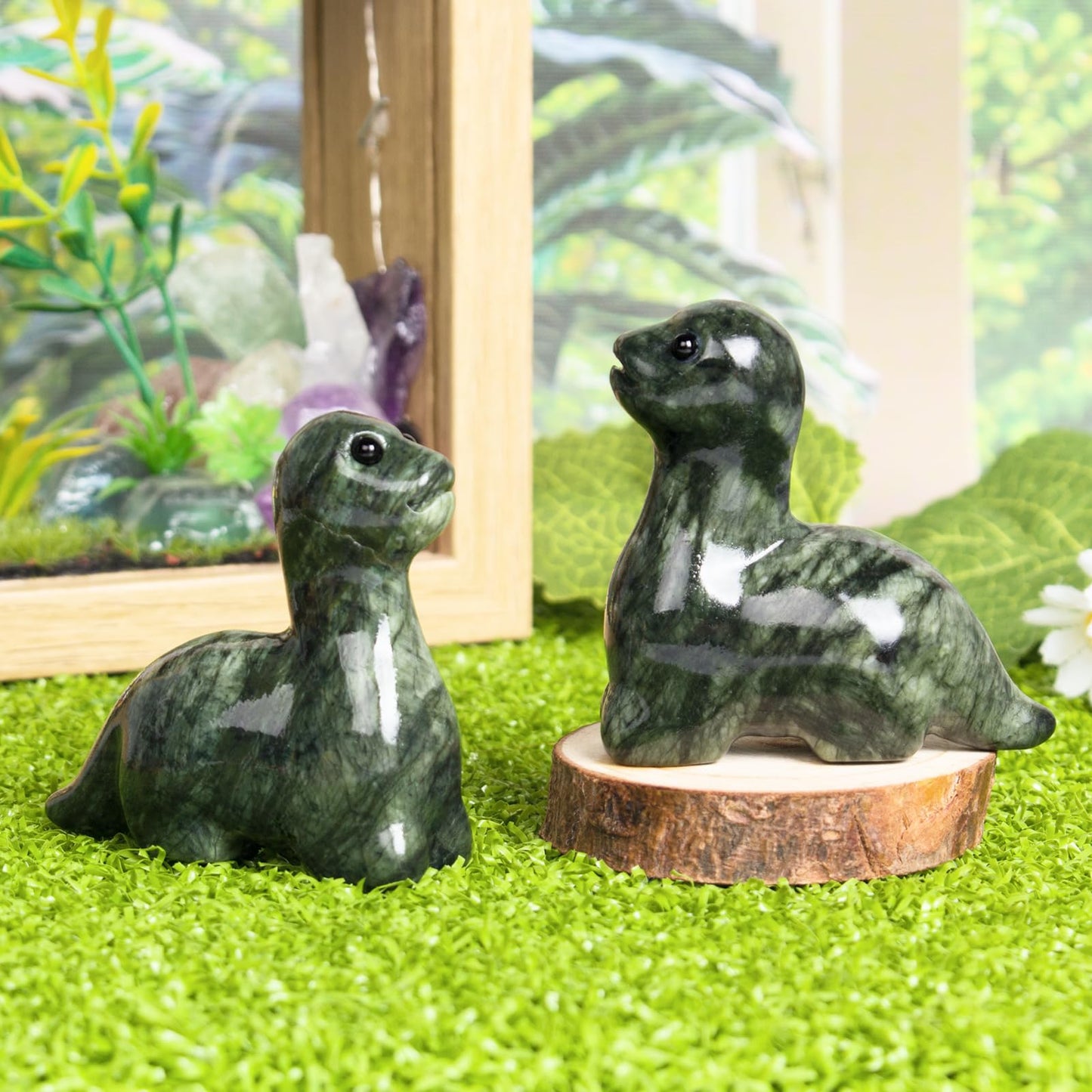 Hguxmcu Hand Carved Green Jade Dinosaur Figurine 2 Inch Healing Crystal Statue Realistic Gemstone Animal Sculpture Reiki Energy Decor Lucky Gift for Meditation Collectors