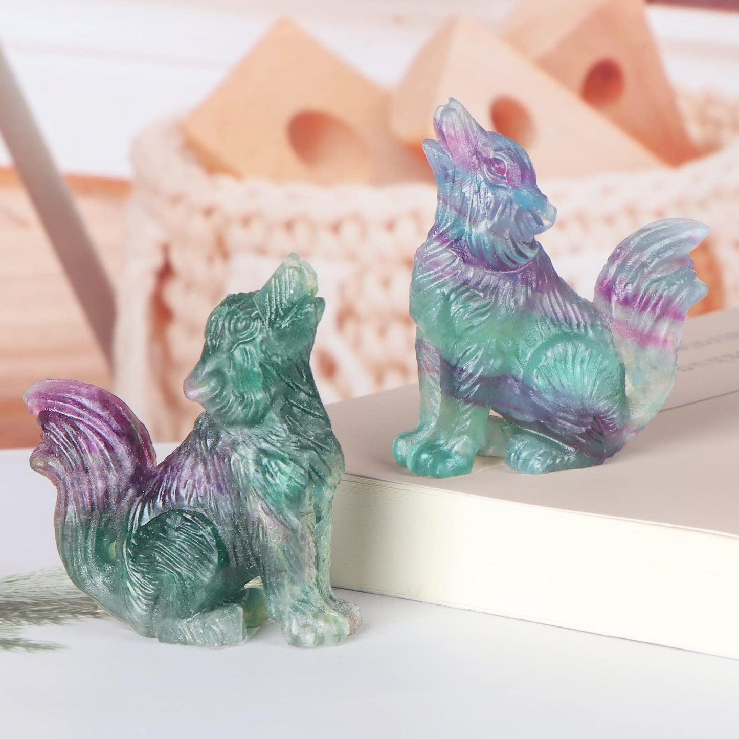 LEADGEM 2" Crystal Wolf Statue Decor Rainbow Fluorite Crystal Big Tail Wolf Figurine Healing Stones Statue Carved Wolve Sculpture Ornaments Wolves Figure with Gift Box
