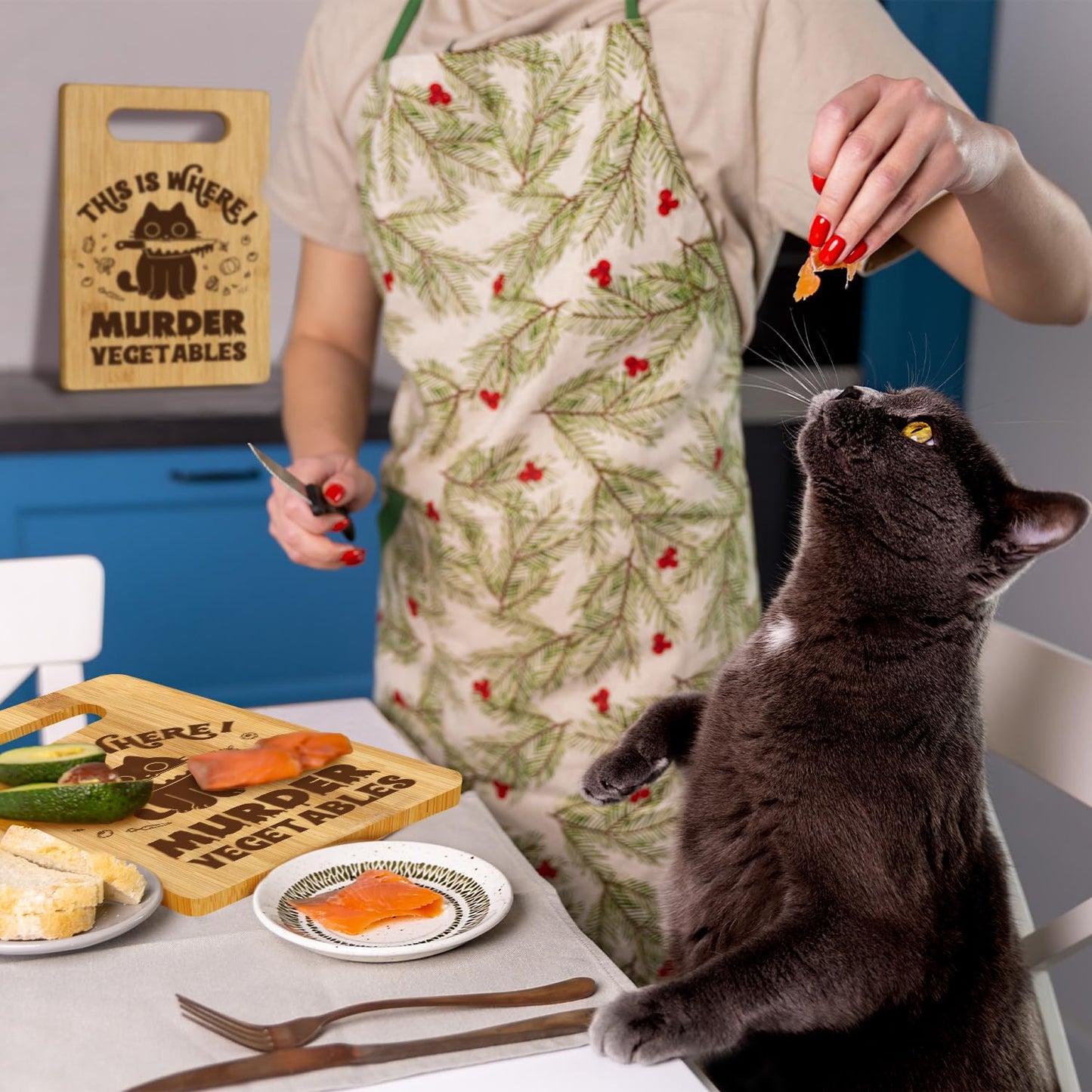 Funny Black Cat Kitchen Gifts for Women Cat Mom Kitten Lover Dietitian Friends, Birthday Housewarming Party Decor Food Serving Tray Board - This is Where I Murder Vegetable Bamboo Cutting Board