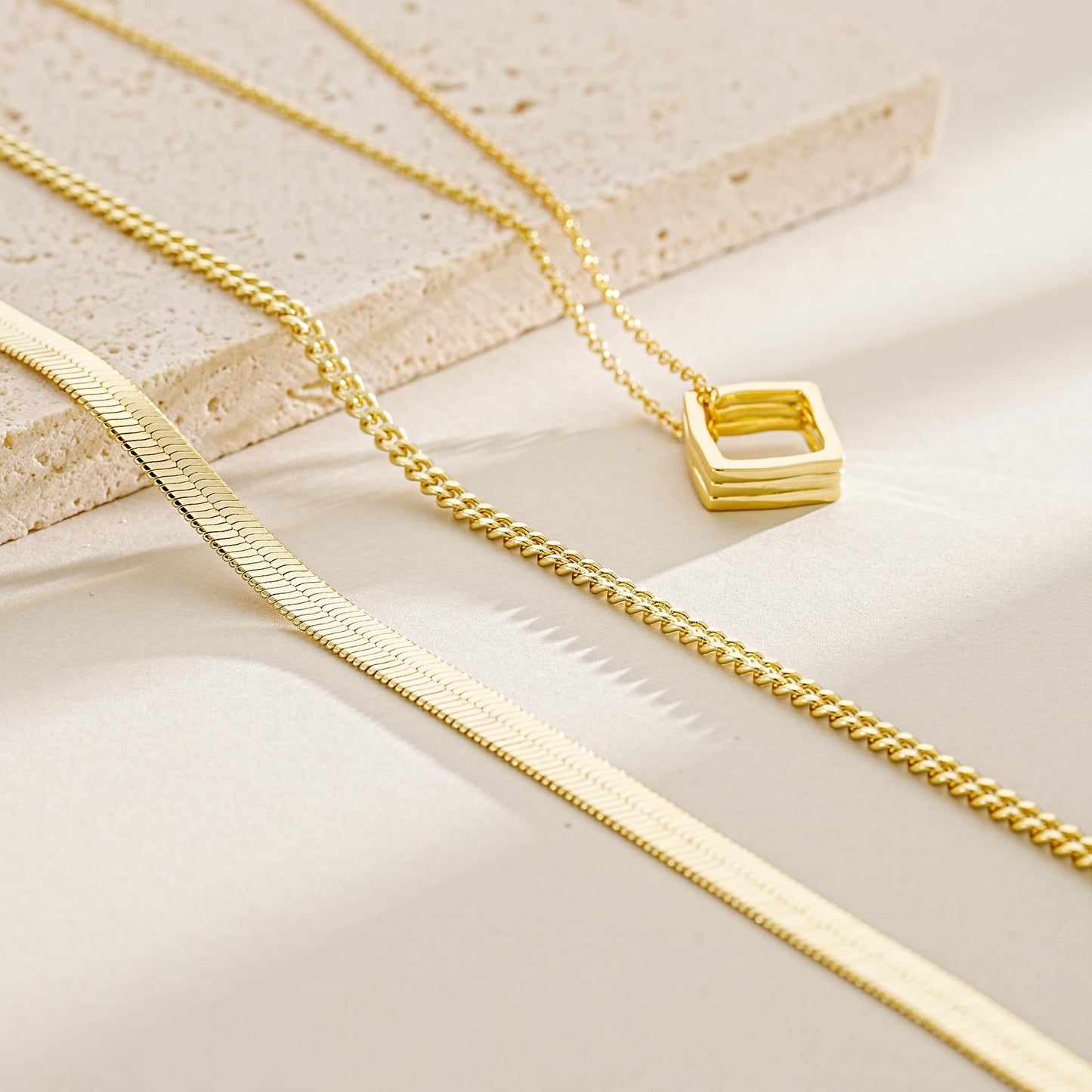 YOIHUR Layered Gold Necklaces for Women, 14K Gold Plated Cuban Snake Chain Necklace Trendy Layering Square Pendant Choker Necklace Set Jewelry for Women
