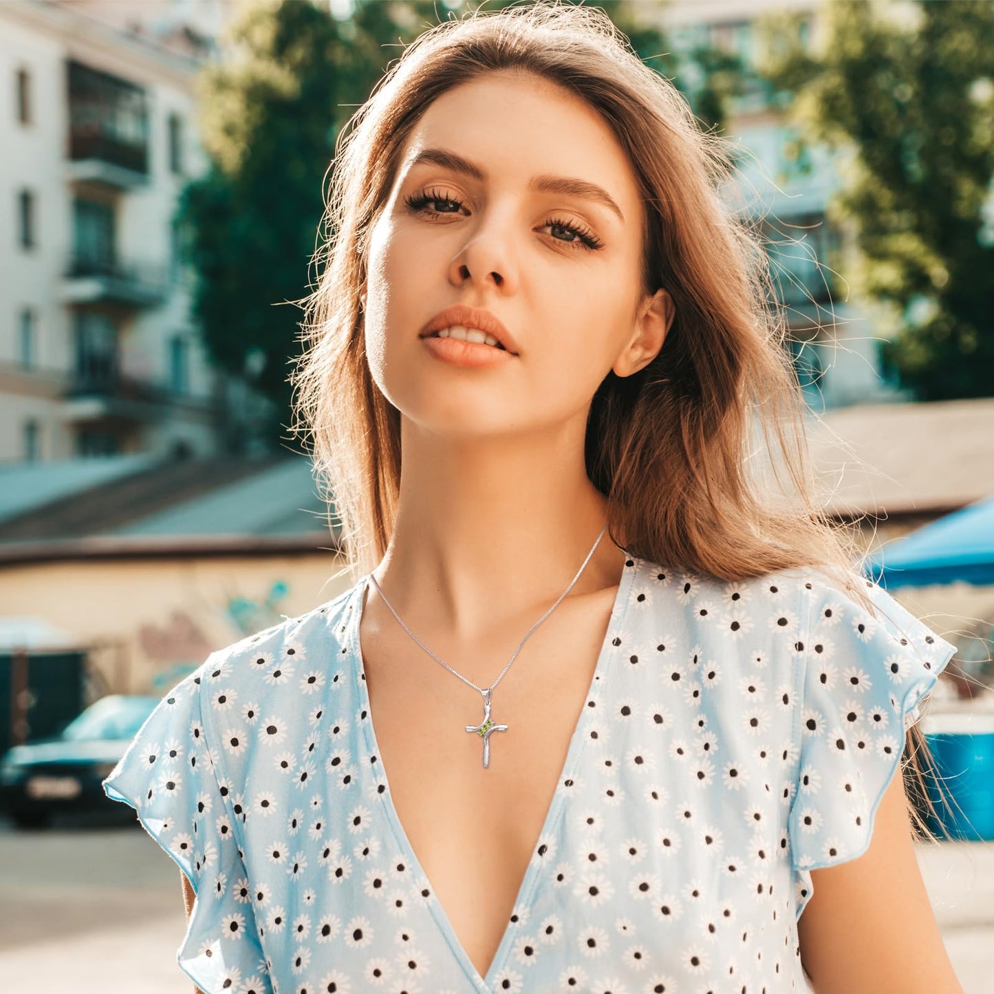 EVERU S925 Sterling Silver Cross Necklace for Women Birthstone Necklace with Cubic Zirconia 18K Gold Plated Cross Pendant Jewelry Ideal Gift Green Peridot August