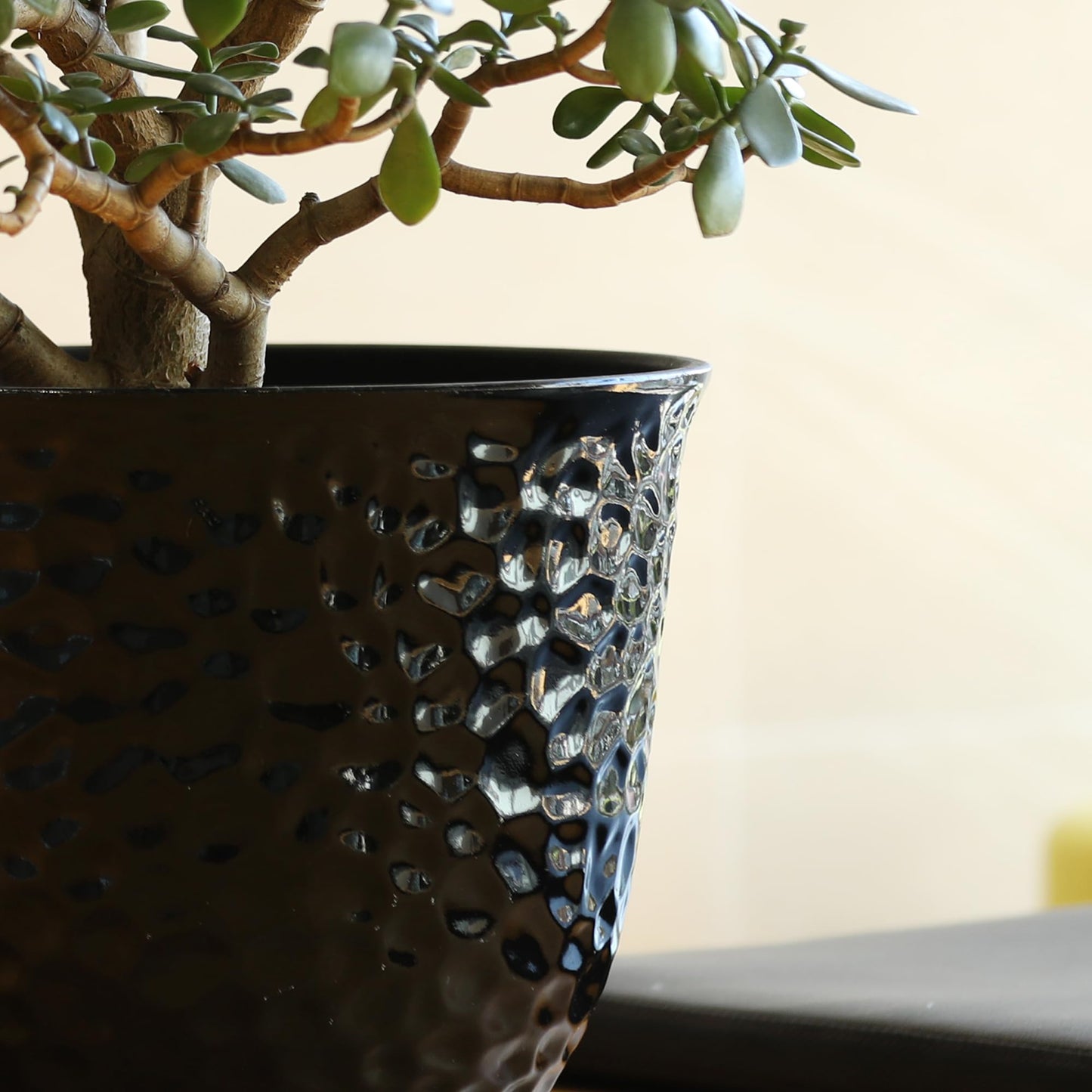 Worth Garden 2-Pack 15.5" Dia Planter - 11.8" H Large Round Glossy Black Plant Pots with Drain Hole - Lightweight Decorative Plastic Flower Pots for Indoor Outdoor Use, Front Porch, Home, Yard, Deck