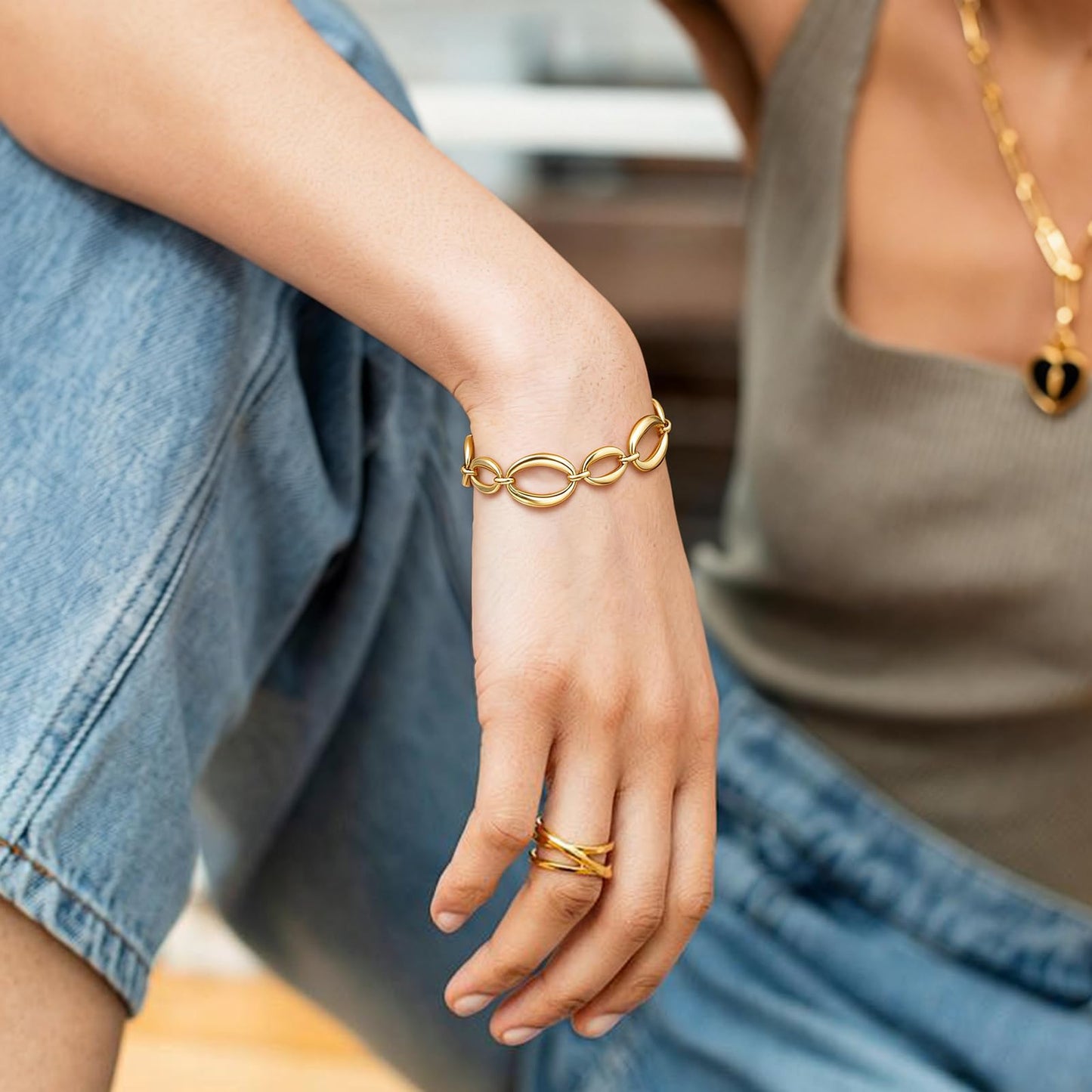 Chunky Gold Bracelets for Women - 18K Gold Plated Cuban Link Bracelet, Stainless Steel Non-tarnish Waterproof Thick Chain Trendy Jewelry Gifts, Christmas Valentines Prom Birthday Gift for Girlfriend