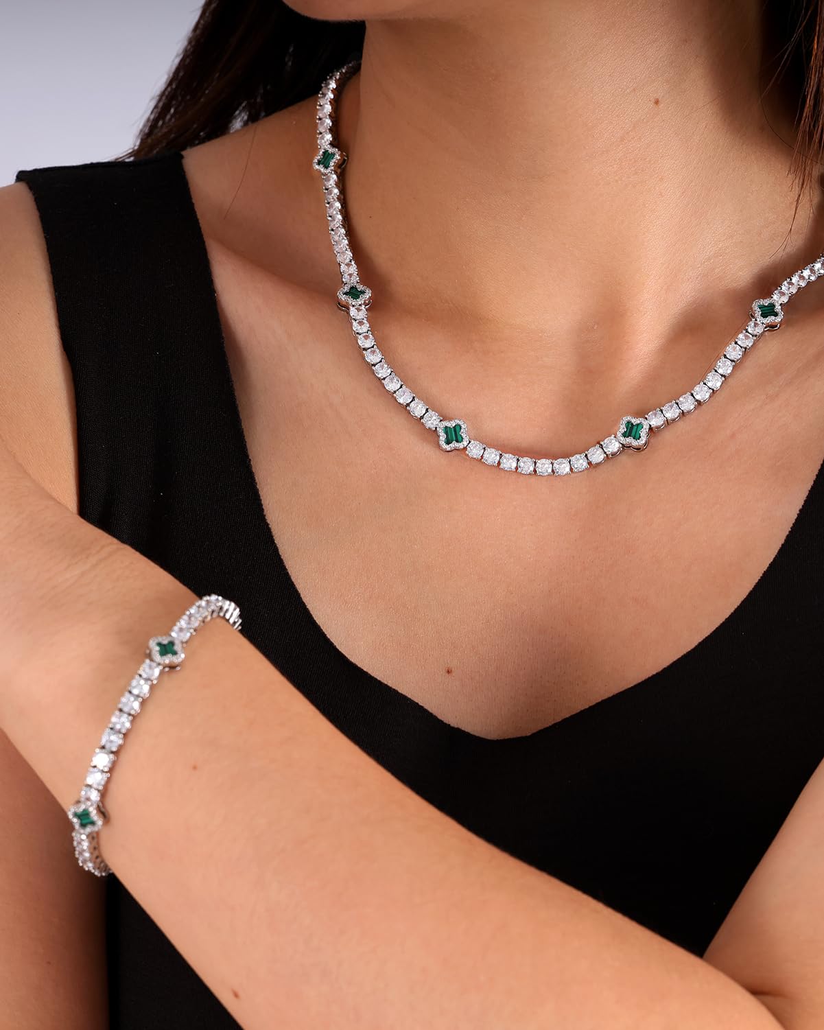 LuxeFlex 4mm Iced Out Clover Tennis Bracelet, White Gold Plated with 5A Zircon Stones, Handmade exquisite Hip Hop Jewelry, Perfect Unisex Gift (White Gold-Green,7)