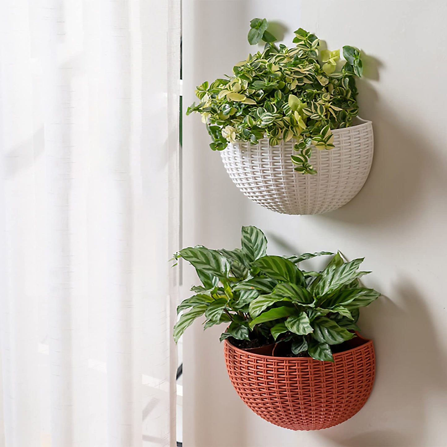 Hanging Planter Pot, Wall and Railing Hanging Planters with S Hooks, Half Round Imitation Rattan European Style Wall Flowerpot Rustic Decorative Flower Basket for Home Balcony(#2pcs 26 * 20cm Khaki)