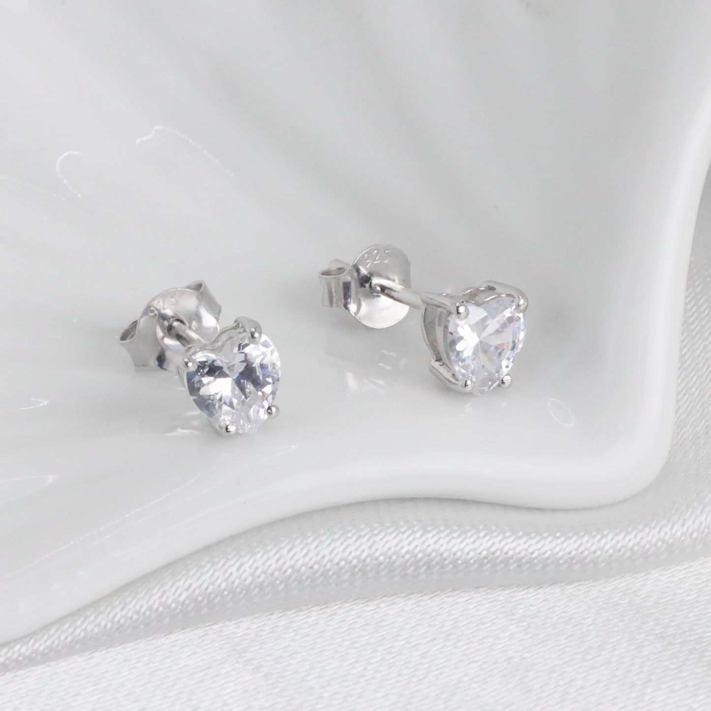 Belinda Jewelz - Heart Stud Earrings, 5mm Cubic Zirconia Heart Earrings with Prong Setting, 925 Sterling Silver Earrings Studs, White Topaz Stud Earrings for Women