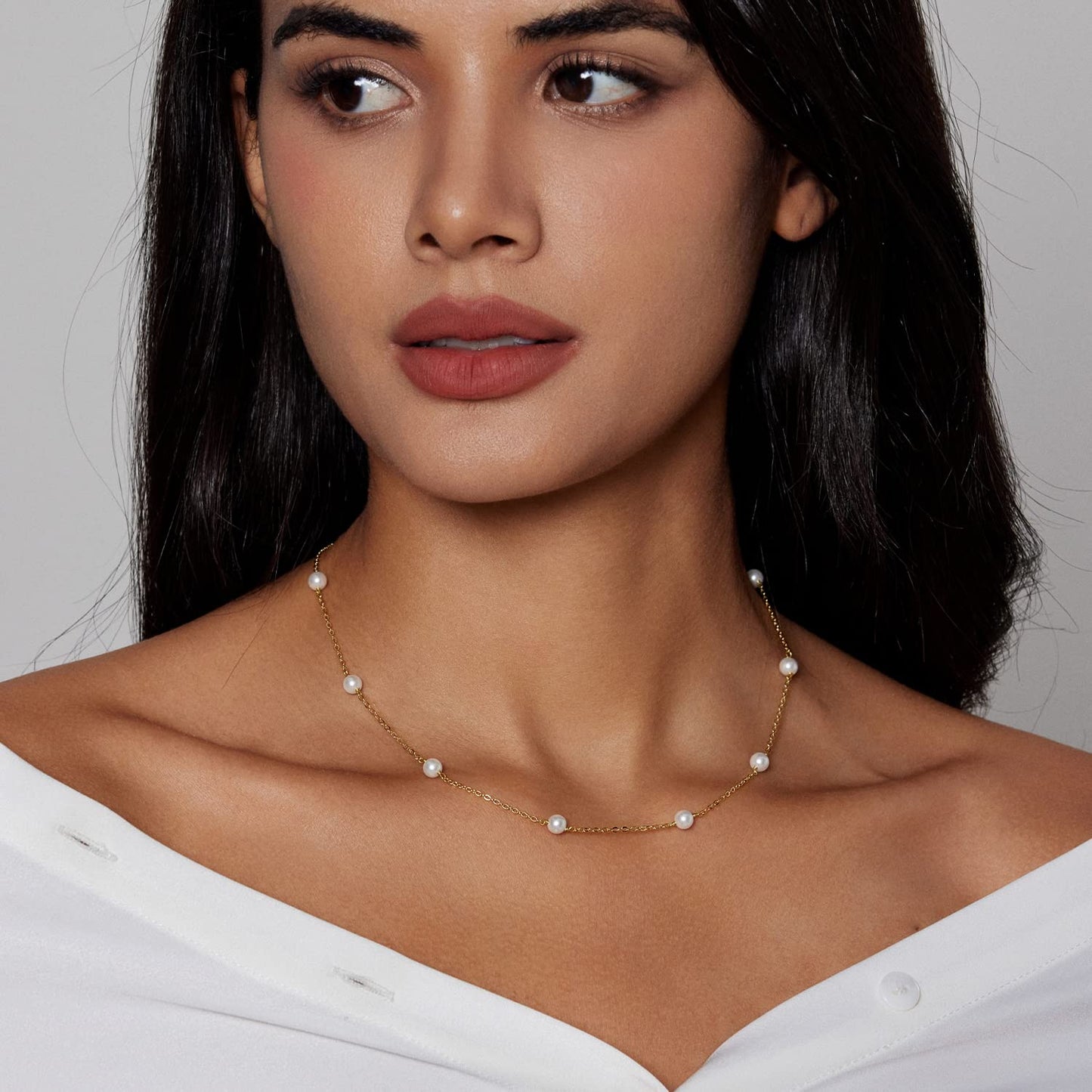 Zeffy Dainty Gold Pearl Necklace for Women Small Pearls Chain Necklace Tiny Pearl Beaded Choker Necklace for Women Simple Jewelry Gifts