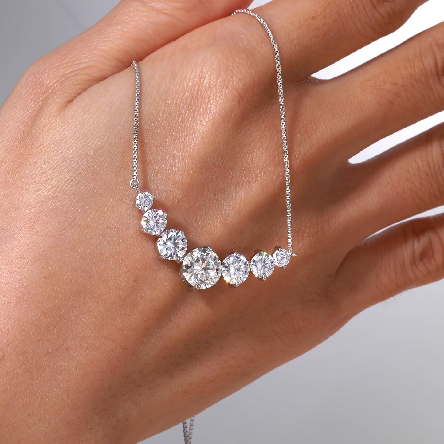 7 Stones Moissanite Necklace for Women, 5.0 Carat Moissanite Pendant Necklace 18k White Gold Plated Sterling Silver Dainty Pendant w/ 16.5+2.5 inch Adjustable Box Chain Fashion Jewelry Gifts for Wife