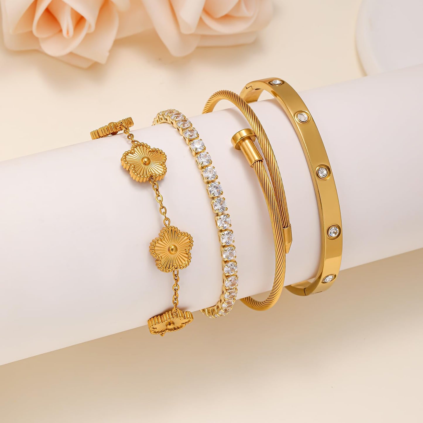 Zesnoy 18K Gold Plated Womens Stackable Floral Gold Clover Bracelets Set Love Bangle Bracelets Non Tarnish, Bracelet Set Trendy Jewelry, Gifts for Women's Day and Mother's Day