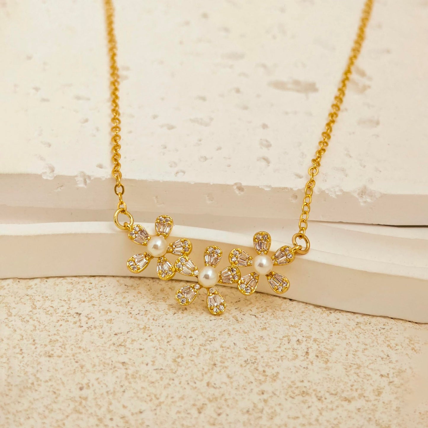 JOBICY Gold Pearl Necklaces for Women: Trendy, Flower Pearl Drop Pendant Necklace, 14k Gold Plated, Simple Choker, Perfect for Brides, Prom, Weddings & Gifts