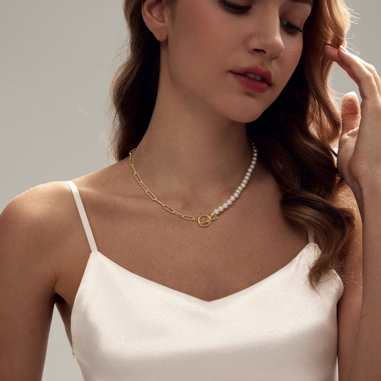 Zeffy Pearl Paperclip Chain Necklace, Vintage Chunky Link Chain Baroque Gold Pearl Paper Clip Choker Necklace Fashion Retro Charm Valentine Jewelry for Women