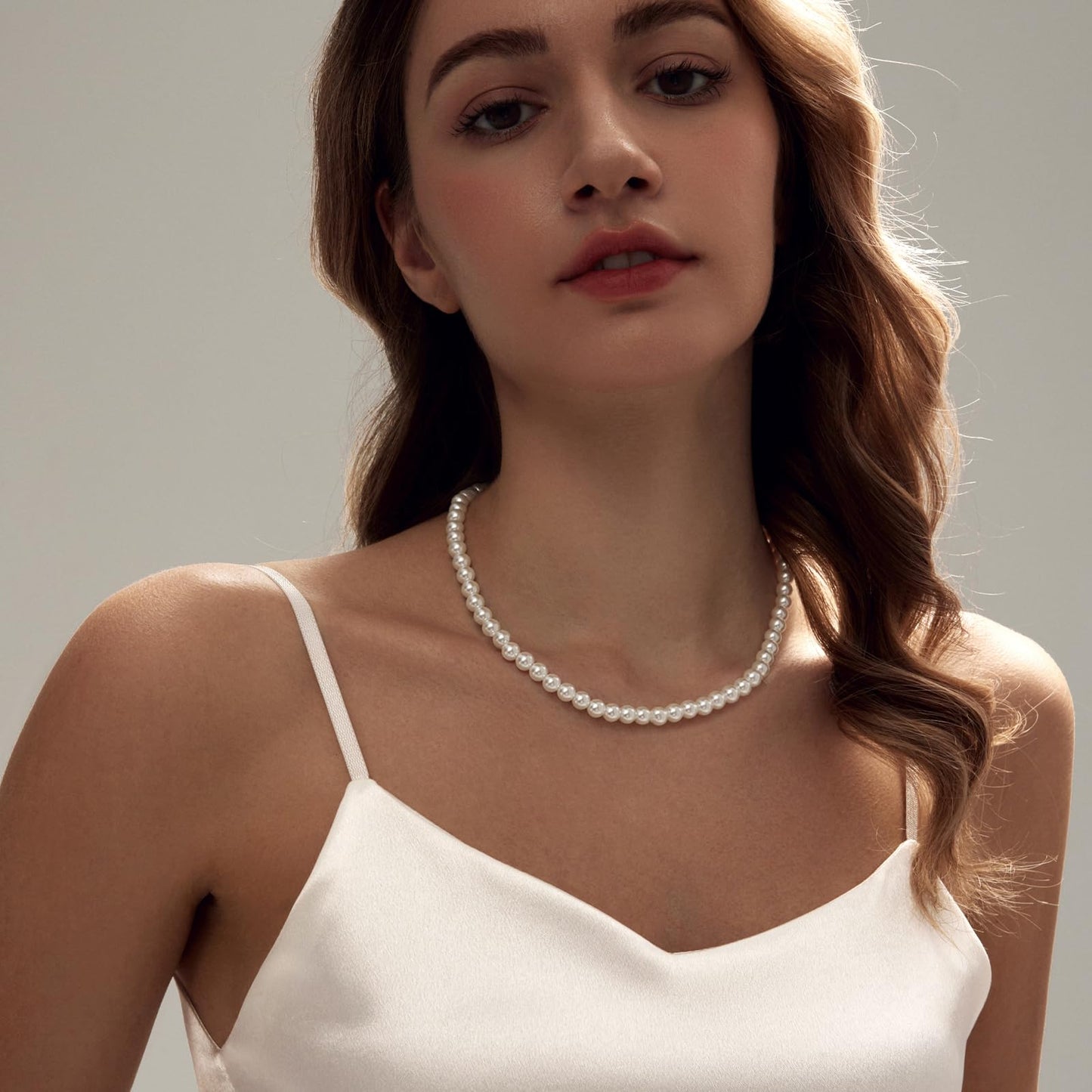 Zeffy Pearl Necklace for Women, 8MM Dainty Round Imitation Pearl Choker Wedding Delicate Jewelry for Women Simple Bridesmaid Jewelry Gifts