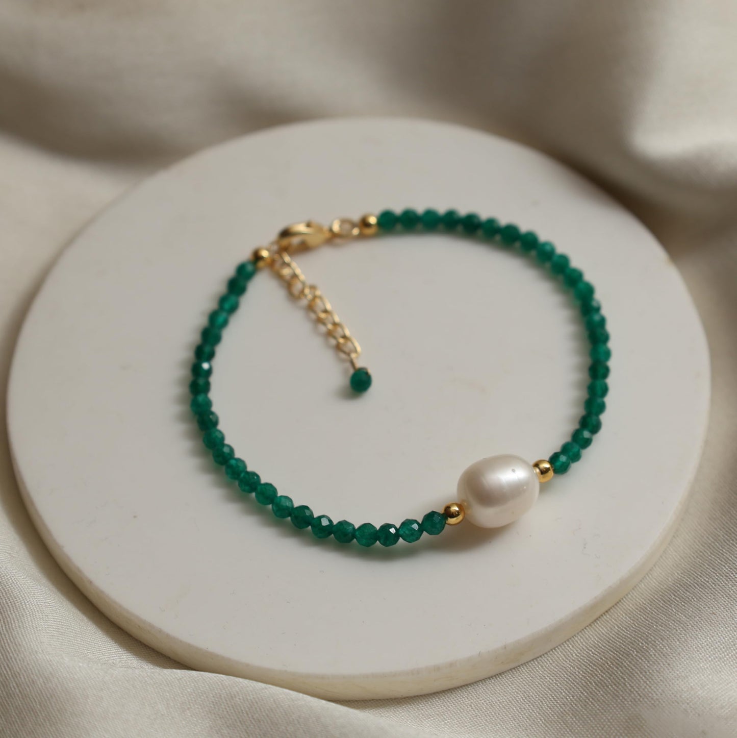 Gempires Green Jade Beaded Bracelet with Pearl Choker Crystal Jewelry Lightweight March Birthstone Gifts Hypoallergenic 7.5 Inch Gold Plated Bracelets For Women