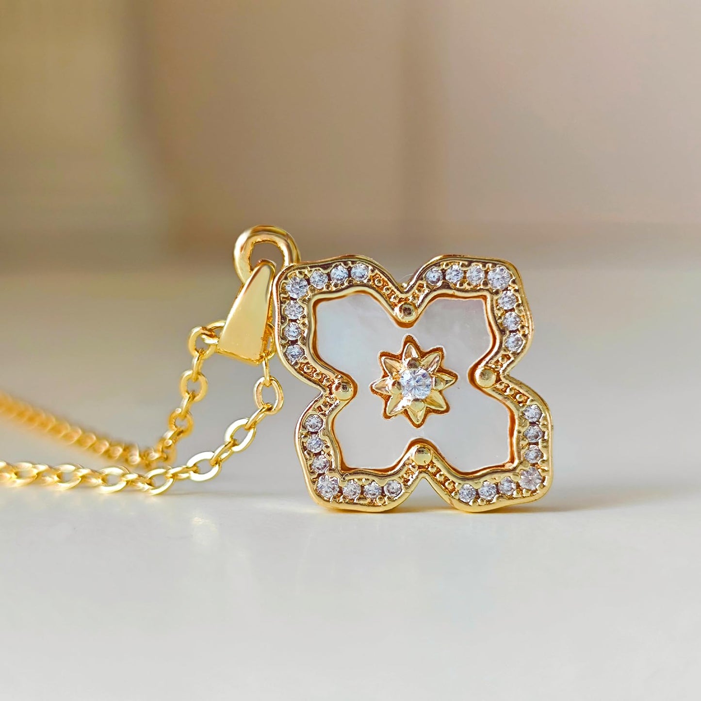Zeffy Gold Clover Necklace for Women Dainty 14K Gold Plated CZ Mother of Pearl Pendant Necklace Charm Clover Pendant Lucky Necklaces for Women Jewelry
