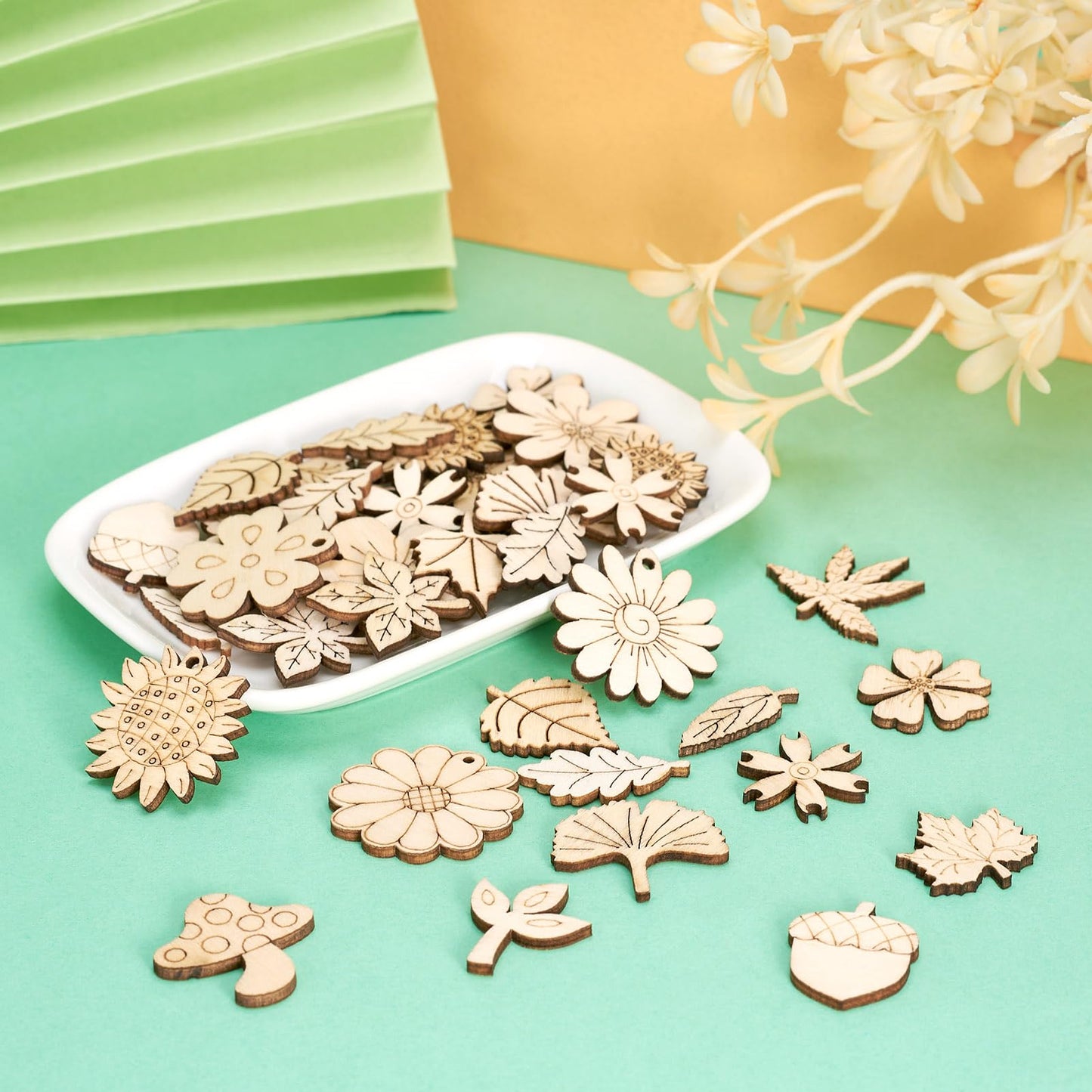 Sparkeads 90 pcs Natural Wood Charms Flower Leaf Mushroom Pendants Unfinished Plant Shape Wooden Dangle Charms for Craft Necklace Jewelry Making Bracelet DIY Women Earring Accessory