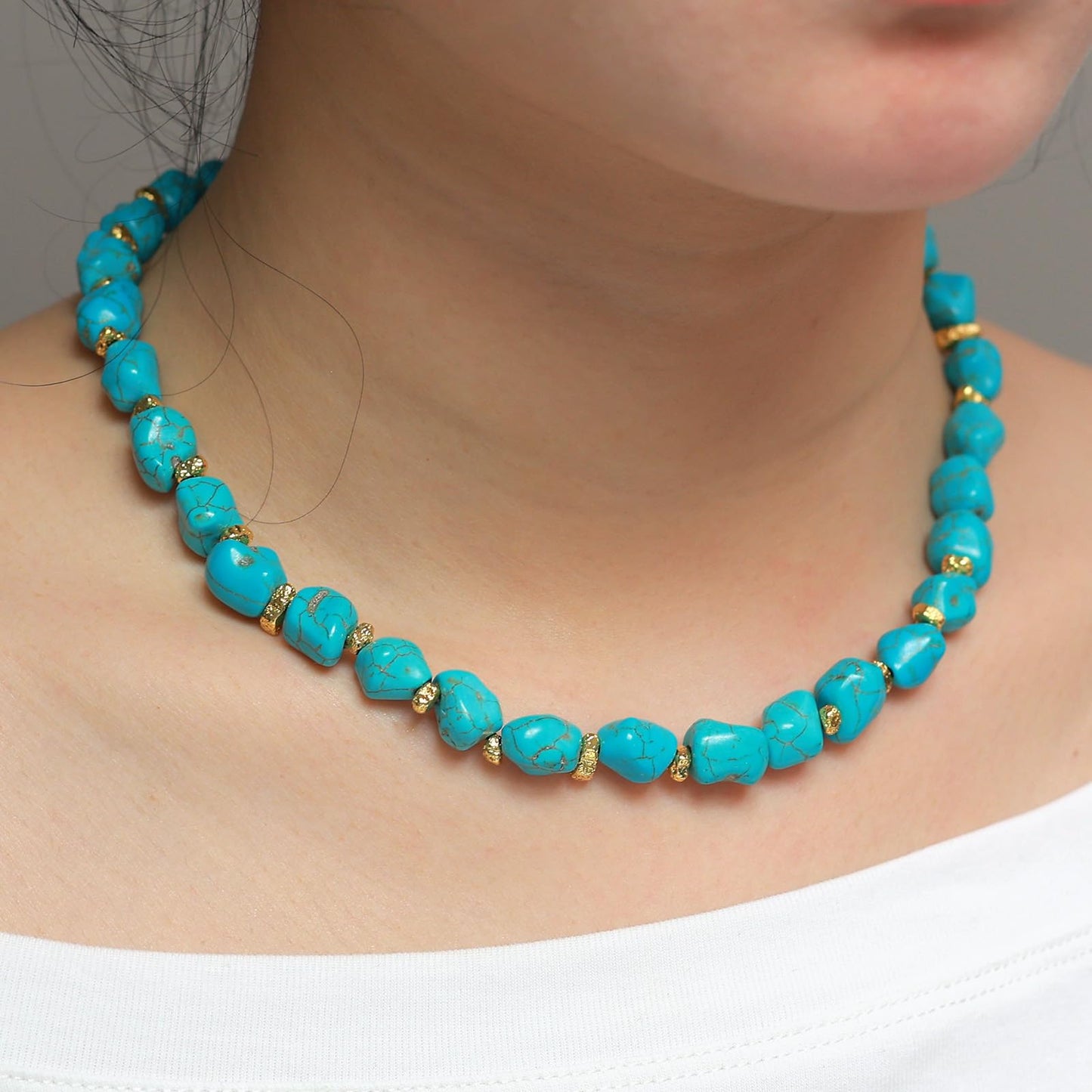 Chunky Turquoise Necklace, 18K Gold Chunky Turquoise Beaded Statement Necklaces for Women Handmade Boho Natural Stone Bohemian Summer Beach Bead Necklace Blue Trendy Western Jewelry 17 Inches