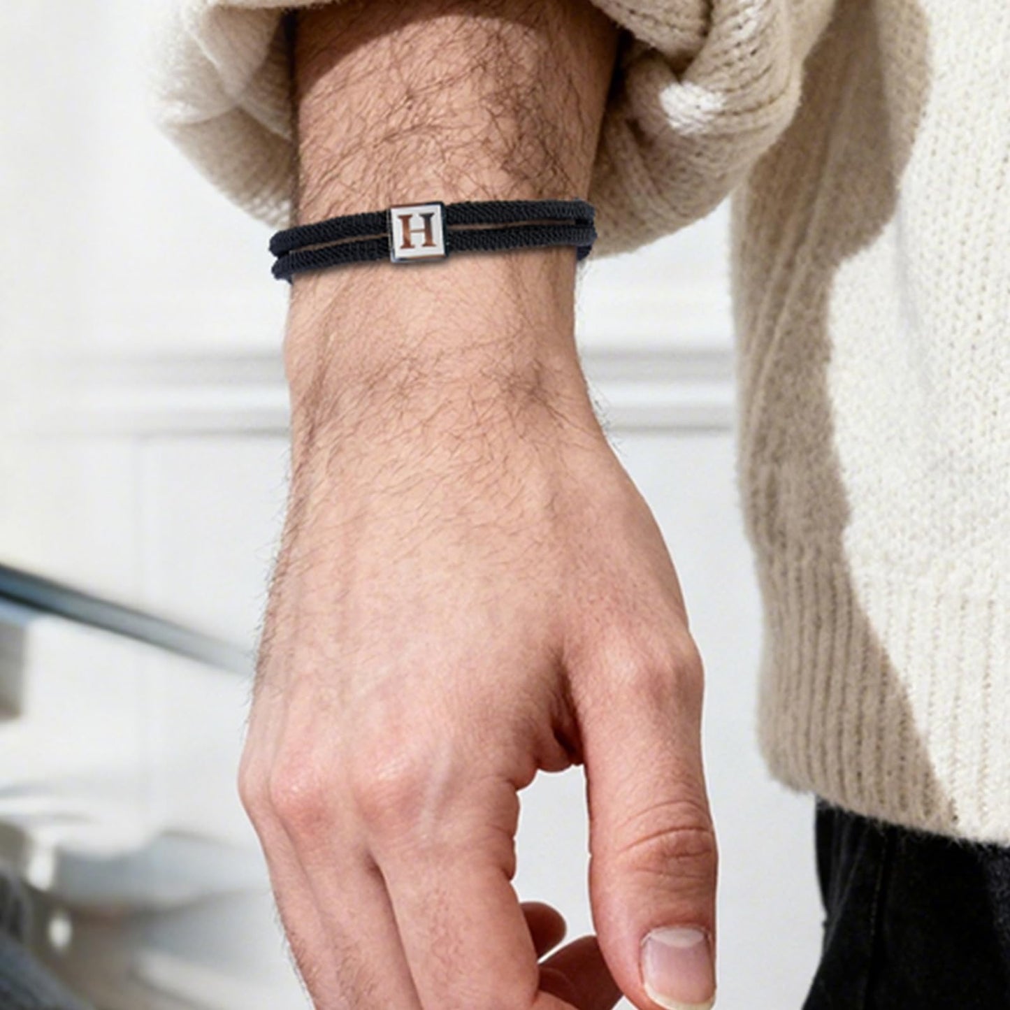 BHDJSHX Christmas Stocking Stuffers For Teenager,26 Letter Alphabet Bracelet (Letter R) - Adjustable Black Rope Initial Jewelry for Couples, Friends & families